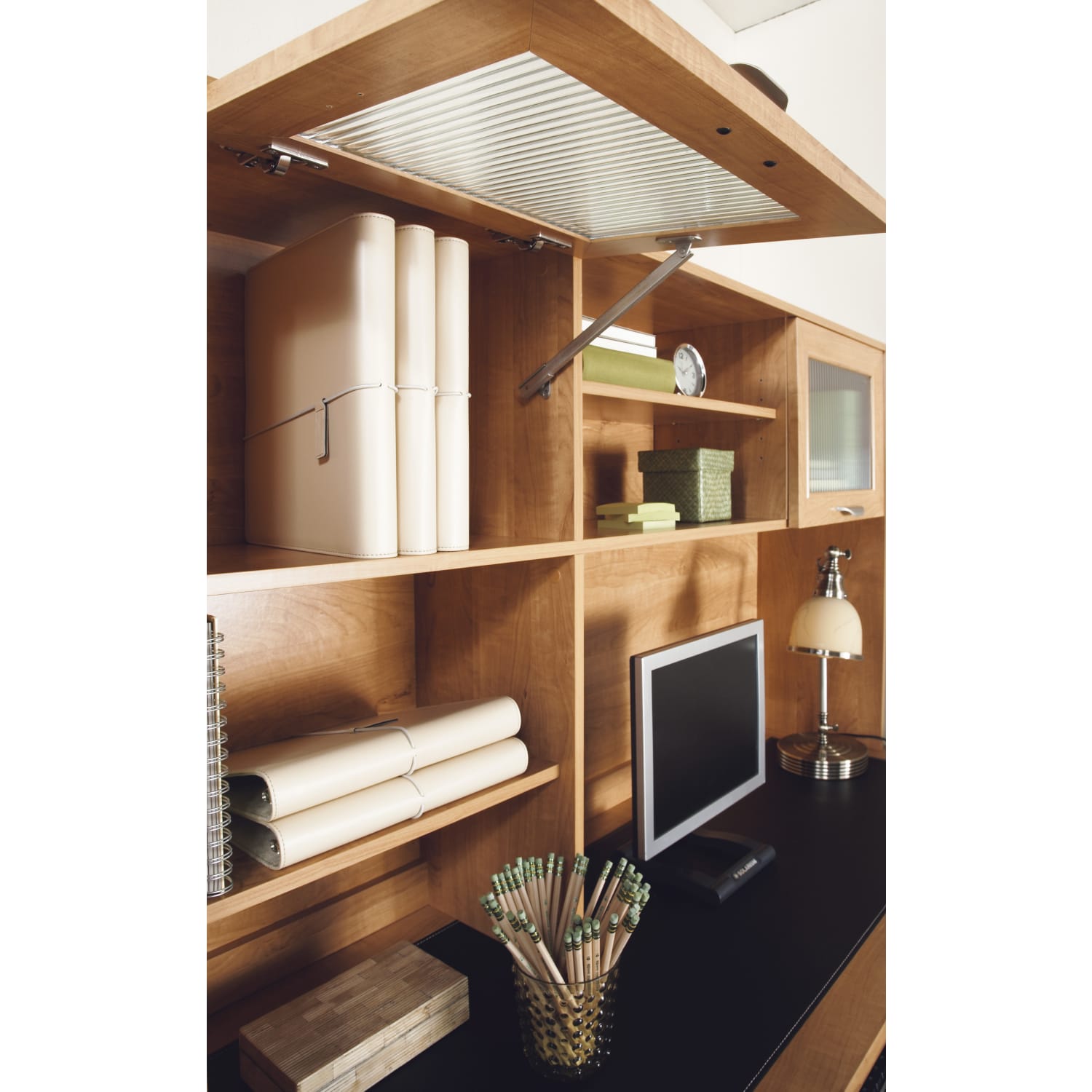 Realspace Magellan Hutch For Corner/L-Desk, Honey Maple - Image 4