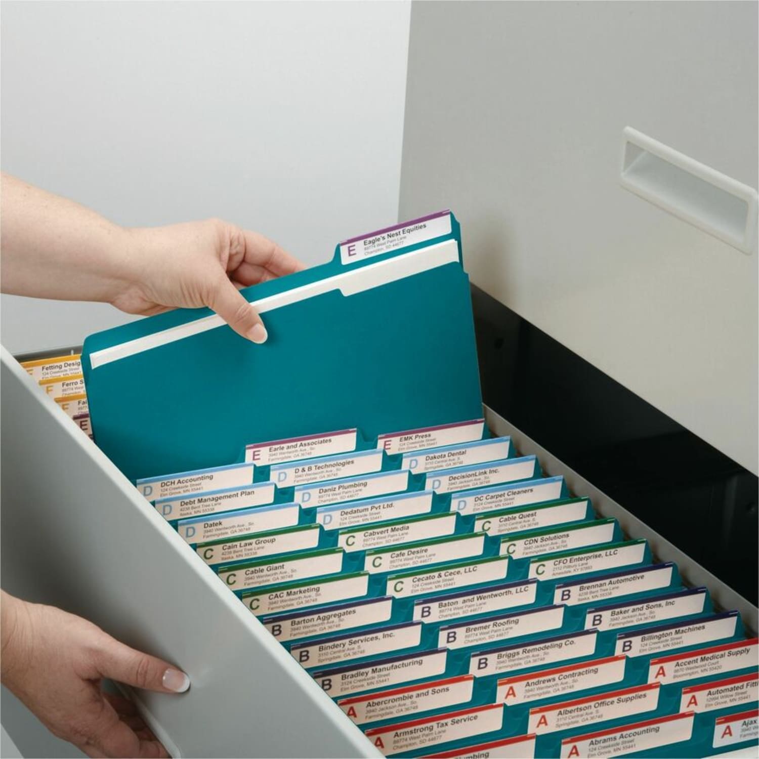 Smead 1/3-Cut 2-Ply Color File Folders, Letter Size, Teal, Box Of 100 - Image 4
