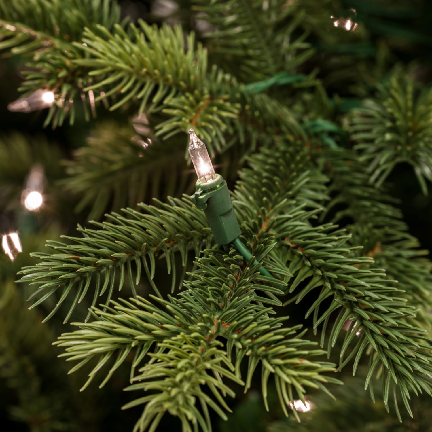 Fraser Hill Farm 7 1/2ft Foxtail Pine Artificial Christmas Tree With Smart String Lighting, Green/Black - Image 4