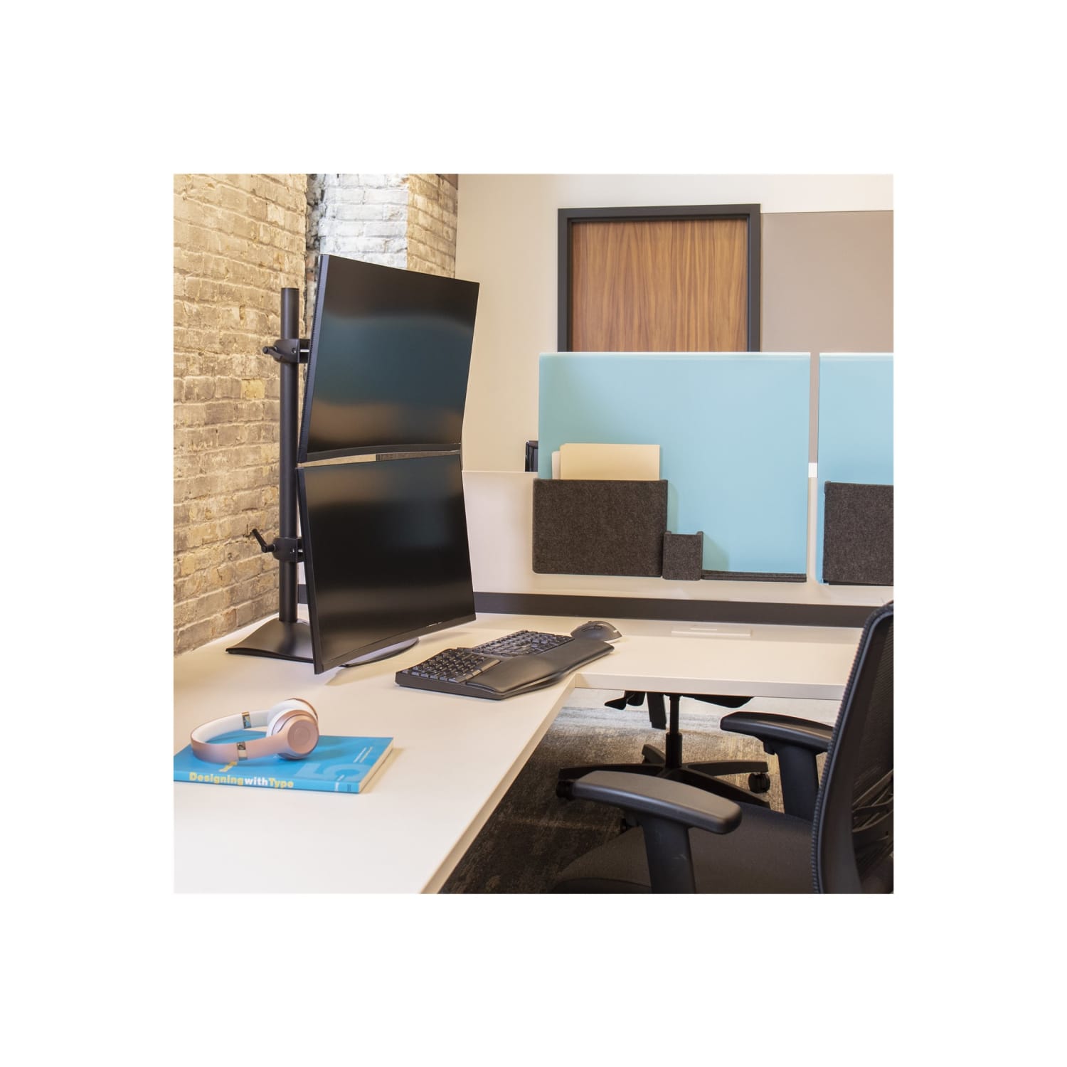 Ergotron DS100 Series Freestanding Dual Monitor Stand - Up to 46lb - Up to 24in Flat Panel Display - Black - Image 3