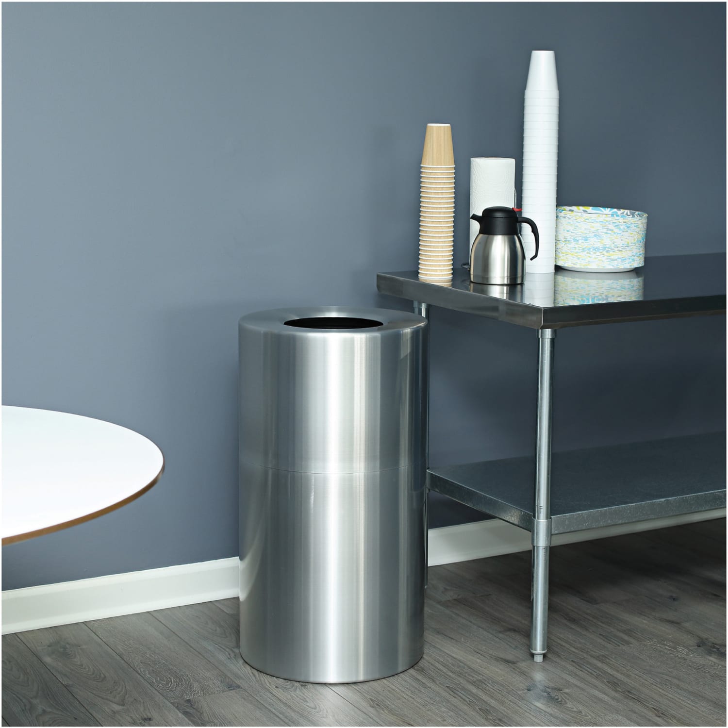 Genuine Joe Weather-Resistant Aluminum Waste Receptacle, 35 Gallon - Image 3
