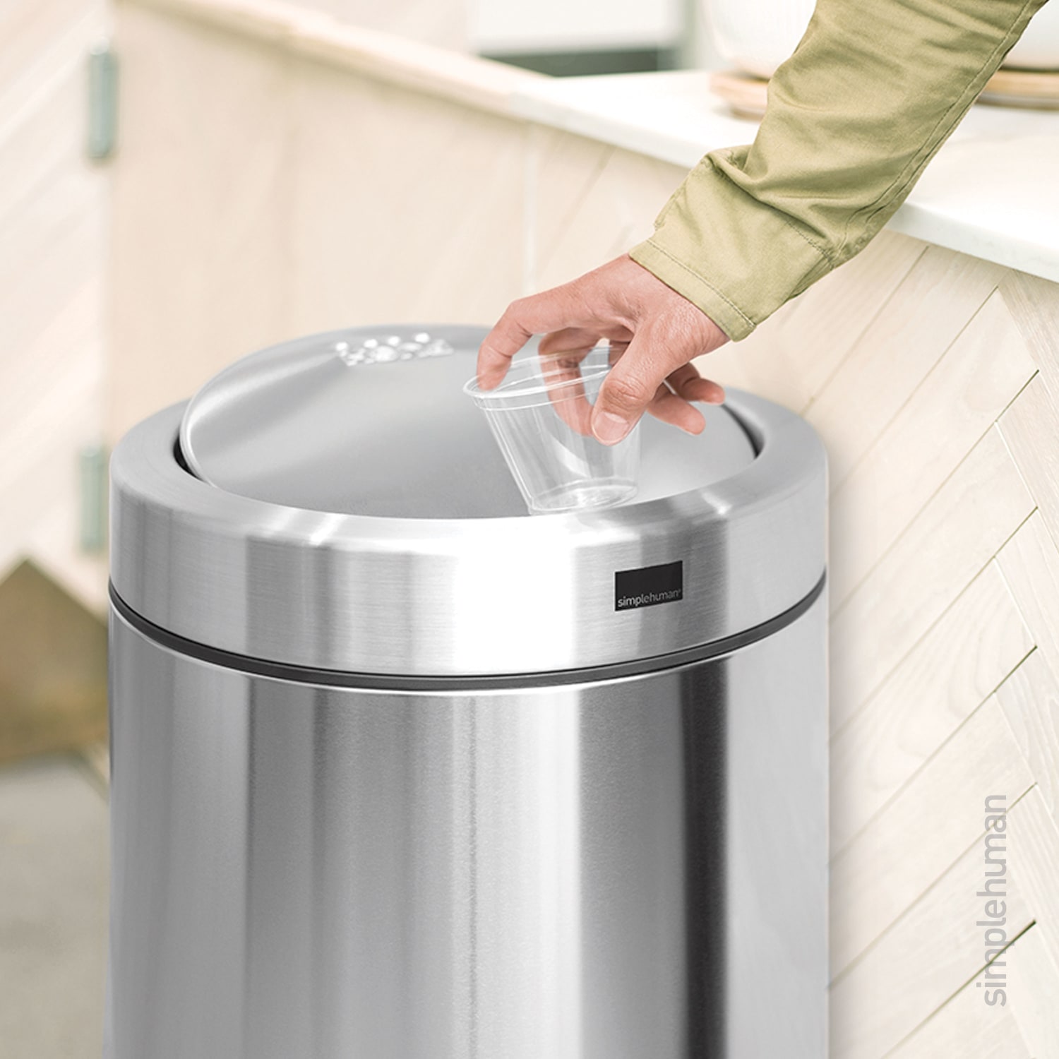 simplehuman Swing-Top Commercial Trash Can, 14.5 Gallons, 29.2in x 14.8in, Brushed Heavy-Gauge Stainless Steel - Image 3