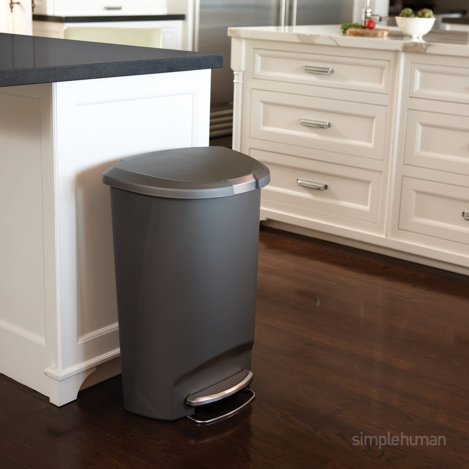 simplehuman Semi-Round Step Trash Can, 13 Gallons, Gray - Image 4