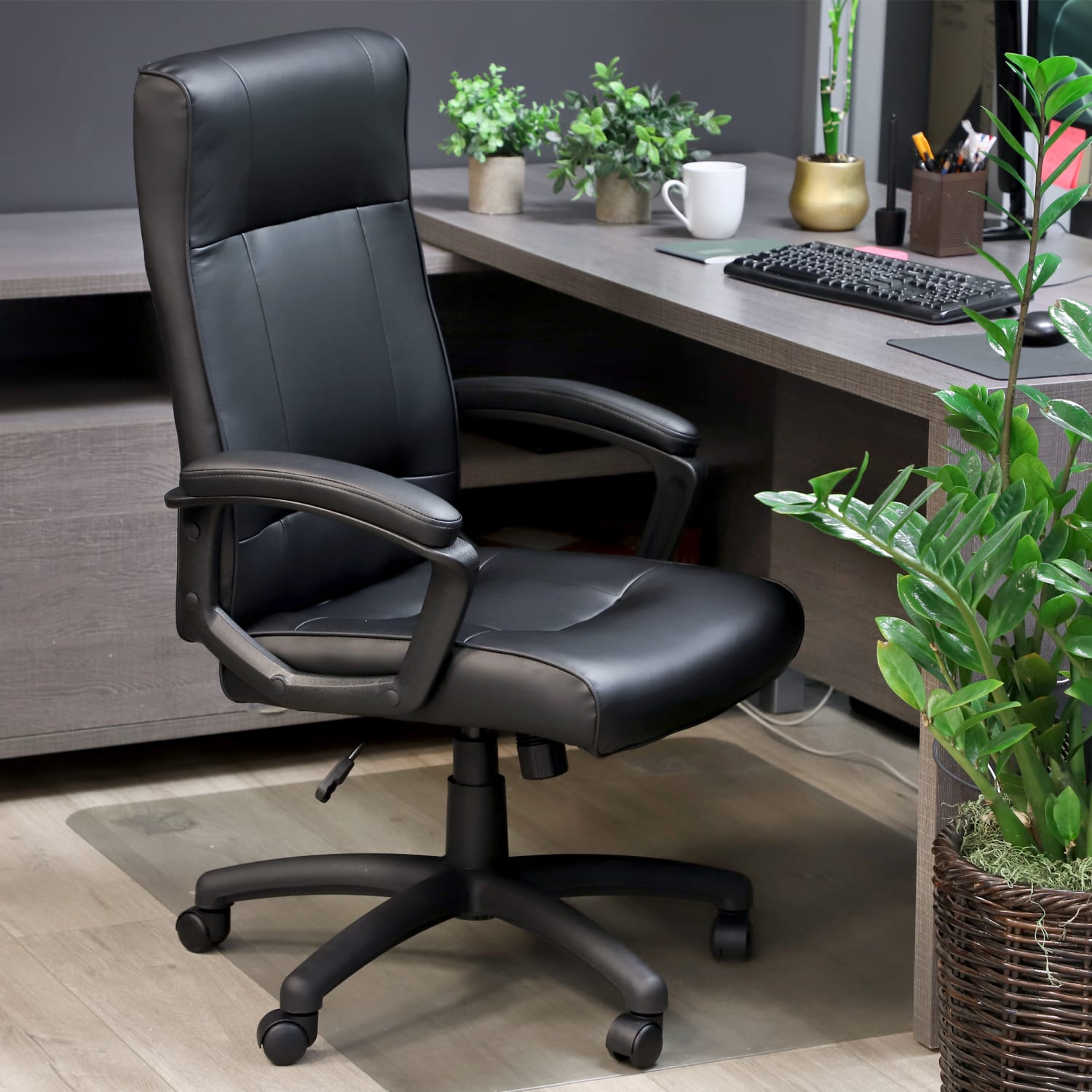 Elama Faux Leather HighBack Adjustable Office Chair Black PopularChairscom Elama Faux Leather High Back Adjustable Office Chair Black PopularChairscom