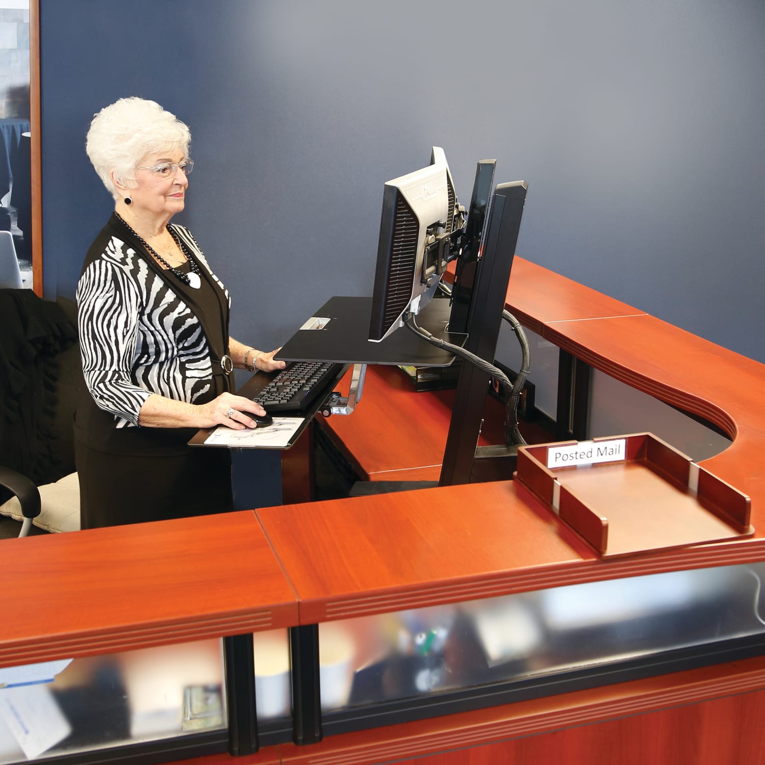 Ergotron WorkFit-S Display Stand - Image 5