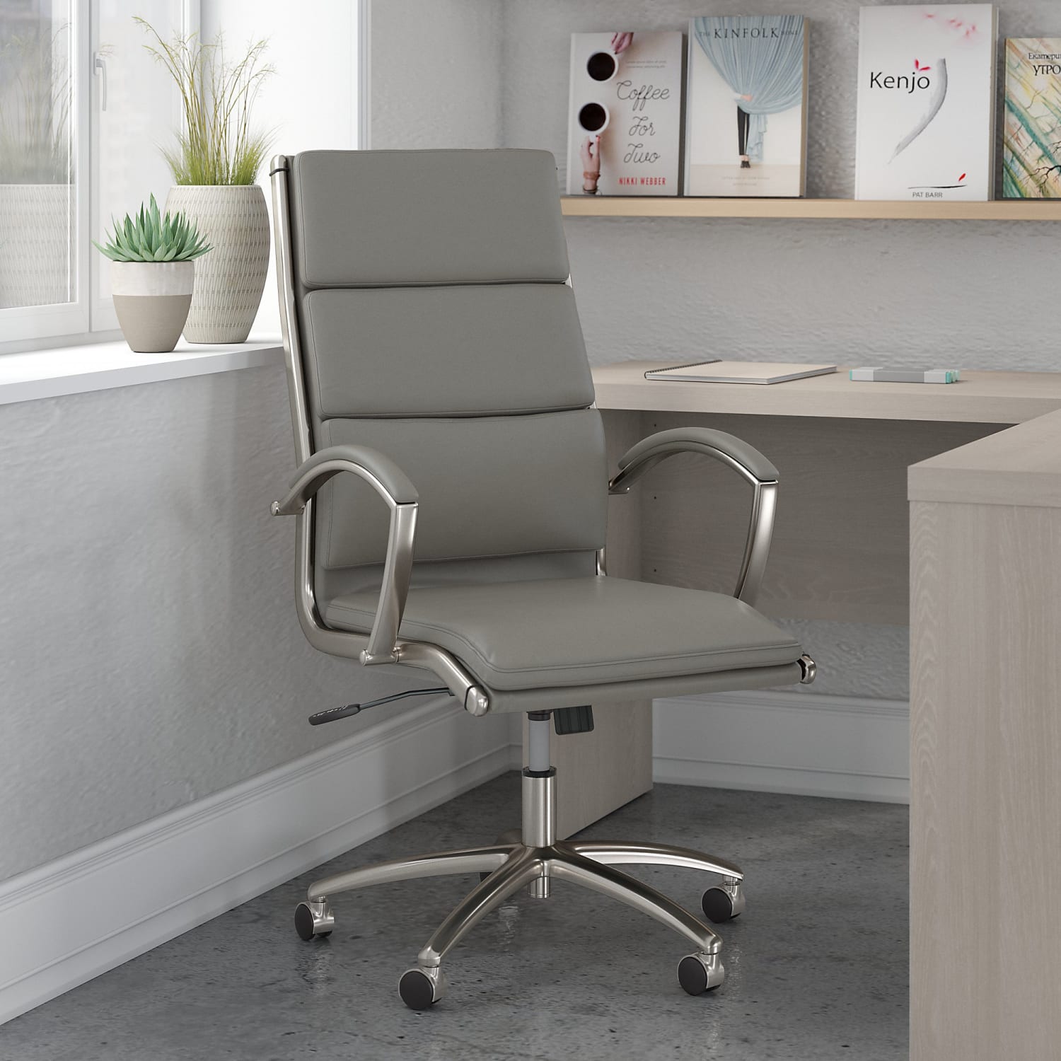Bush Business Furniture Modelo Bonded Leather High-Back Office Chair, Light Gray, Standard Delivery - Image 3