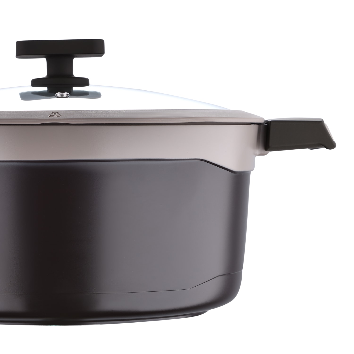Masterpro Gastro Titanium Collection Durable Cast Aluminum Dutch Oven With Tempered Glass Lid, 7.5-Quart, Brown - Image 4