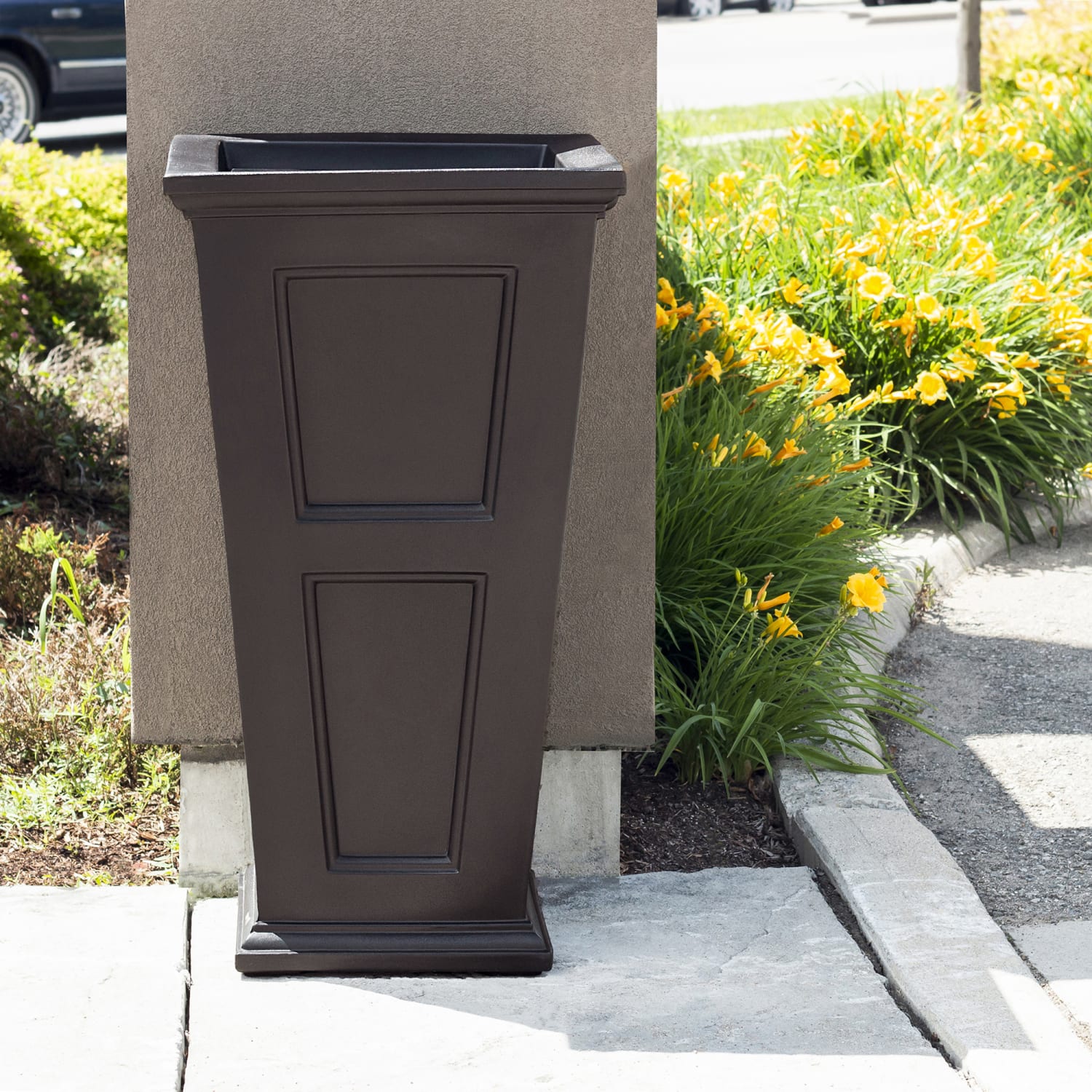 Mayne Fairfield Polyethylene Waste Bin, 24 Gallon, Espresso - Image 3