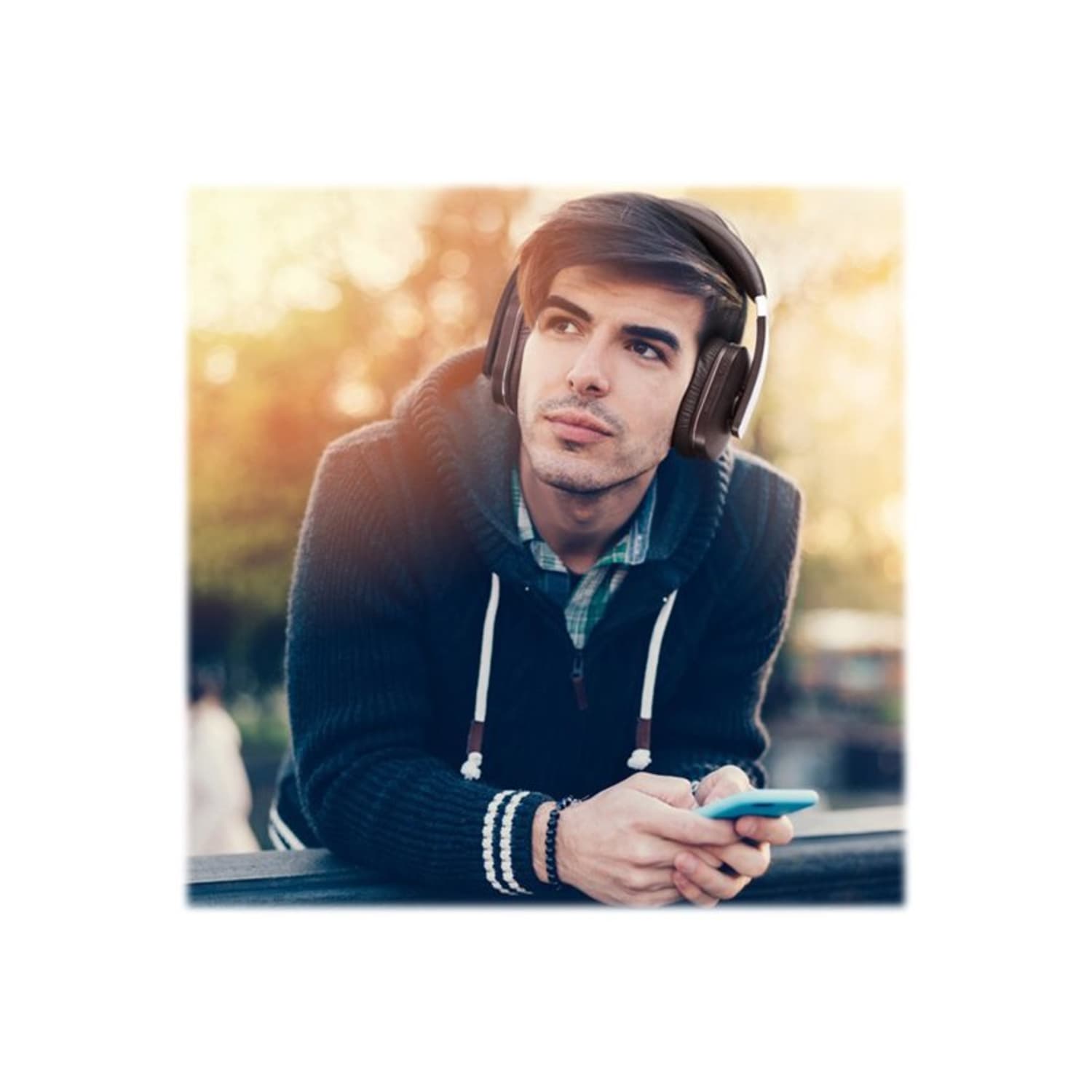 Aluratek Bluetooth Wired/Wireless Stereo Over-The-Ear Headphones - Image 4
