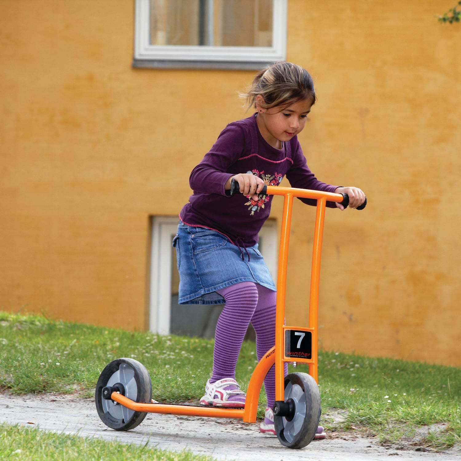Winther Circleline Scooter, 29 15/16inH x 17 3/4inW x 39 3/4inD, Orange - Image 4