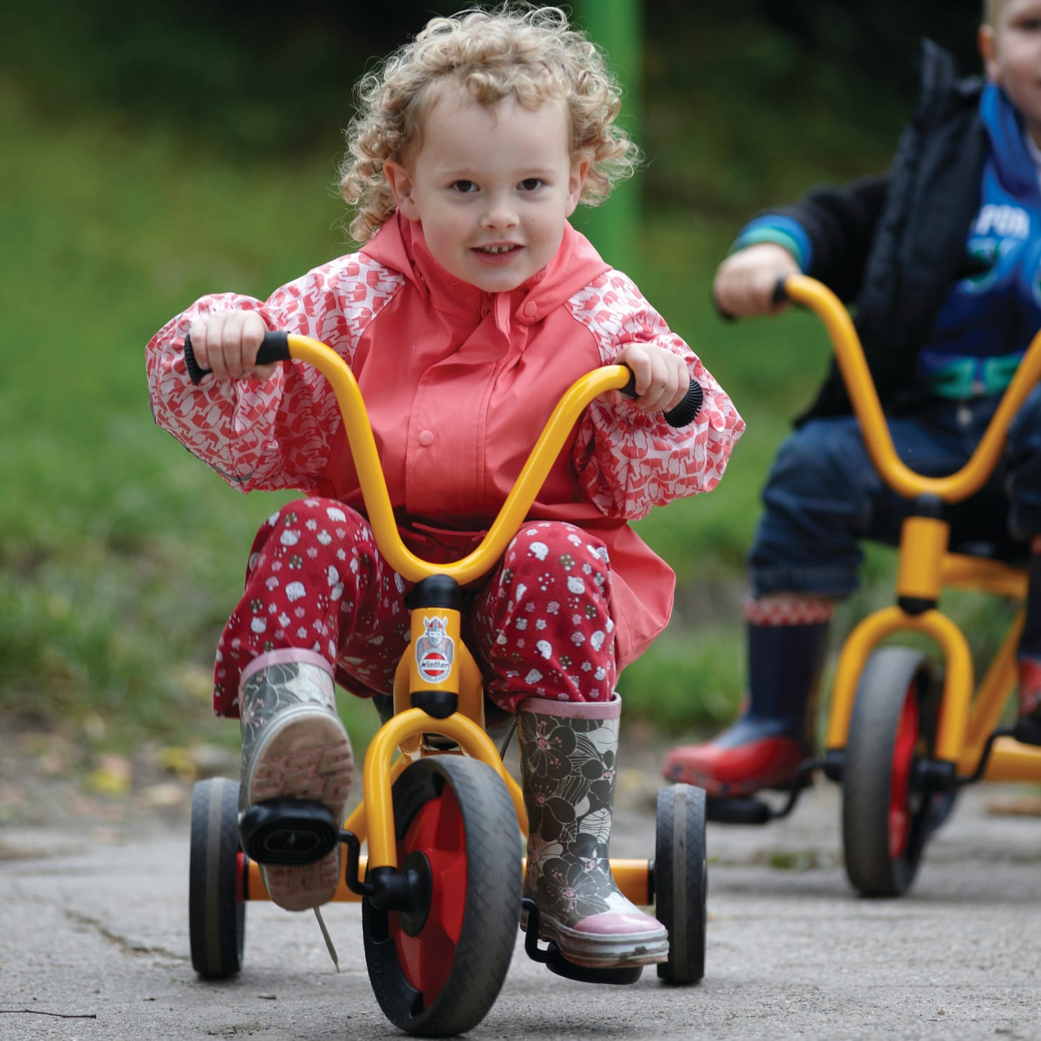 Winther Duo Toddler Tricycle, Low, 25 1/2inL x 20 1/2inW x 17inH, Multicolor - Image 3