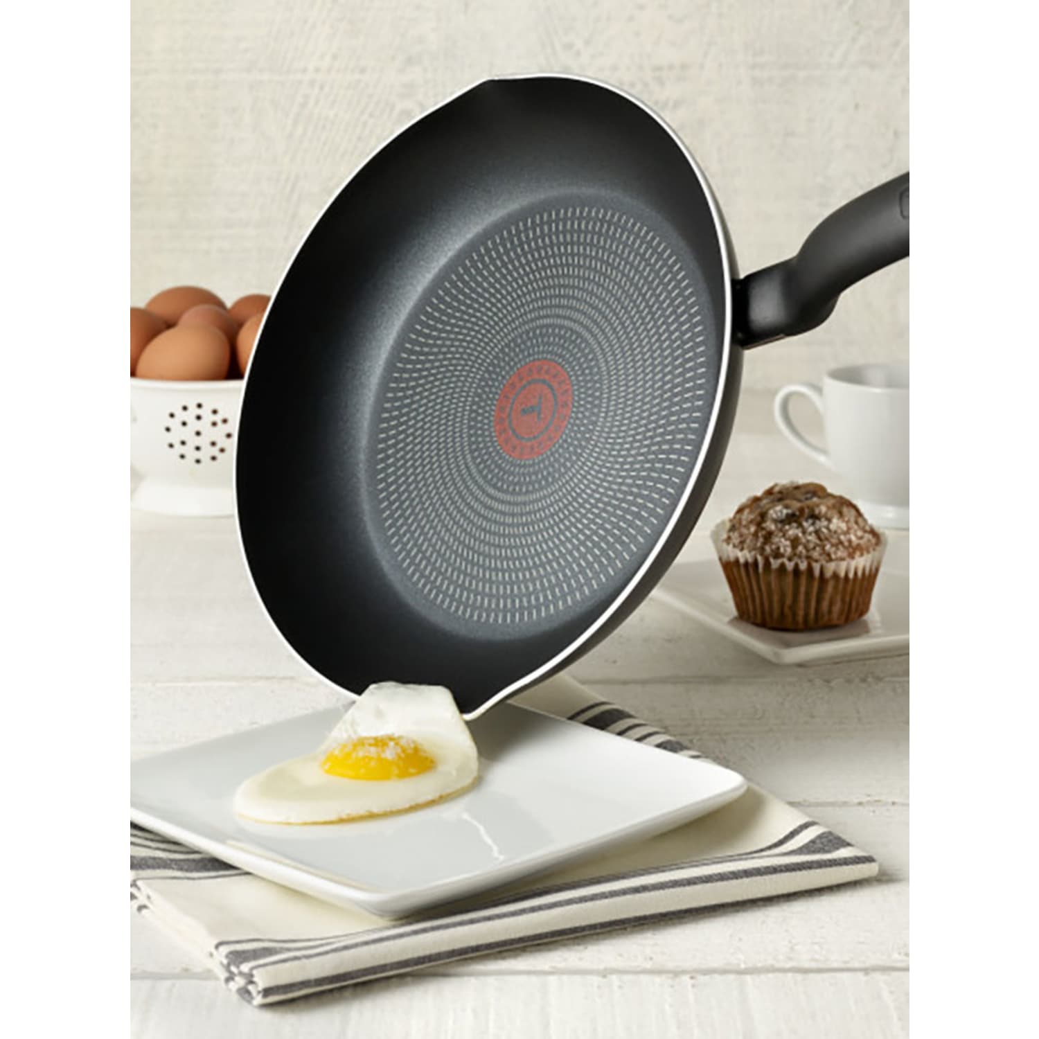 T-Fal Initiatives Aluminum Non-Stick Fry Pan, 10in, Black - Image 3