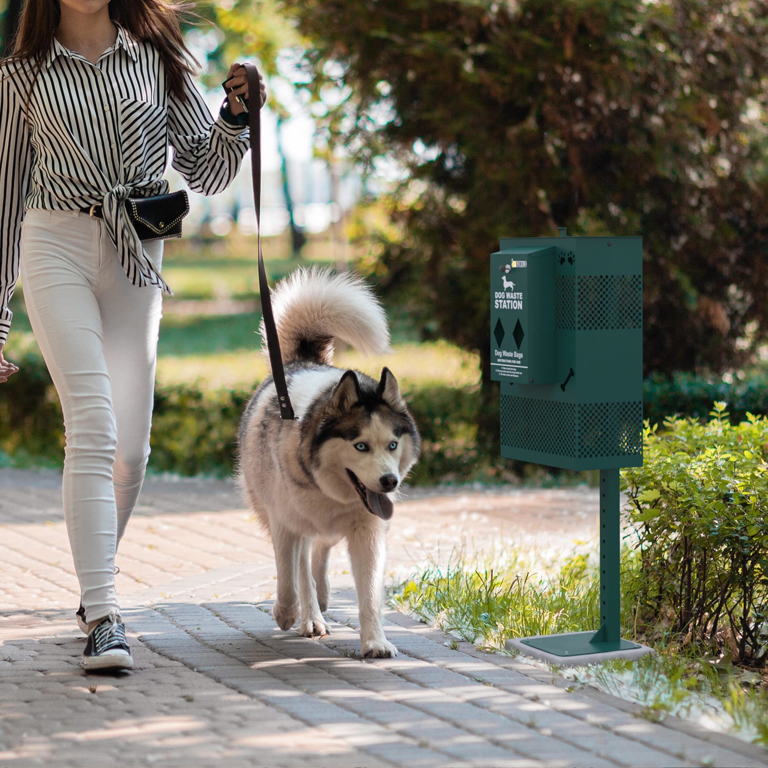 Flash Furniture Kessler Compact Dog Waste Station With Rectangular Lidded Trash Can, 10 Gallons, Green - YANG5S065425