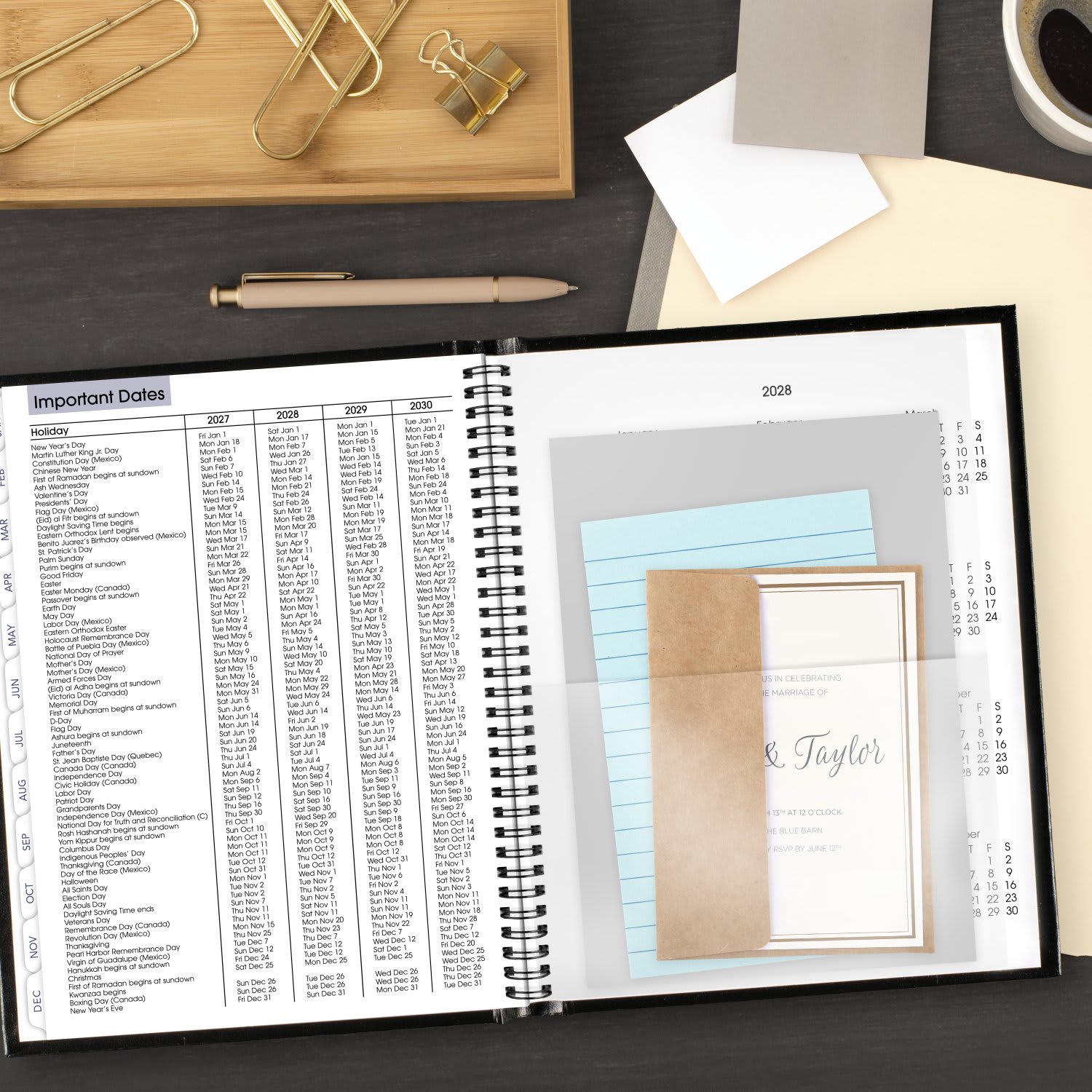 AT-A-GLANCE DayMinder 2027 Weekly Appointment Book Planner, Hardcover, Black, Large, 8in x 11in - Image 6