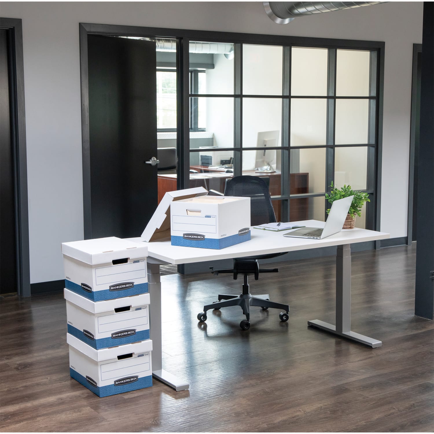 Bankers Box Stor/File Medium-Duty Storage Boxes With Locking Lift-Off Lids And Built-In Handles, Letter/Legal Size, 15 x 12in x 10in, 60% Recycled, White/Blue, Case Of 4 - Image 6