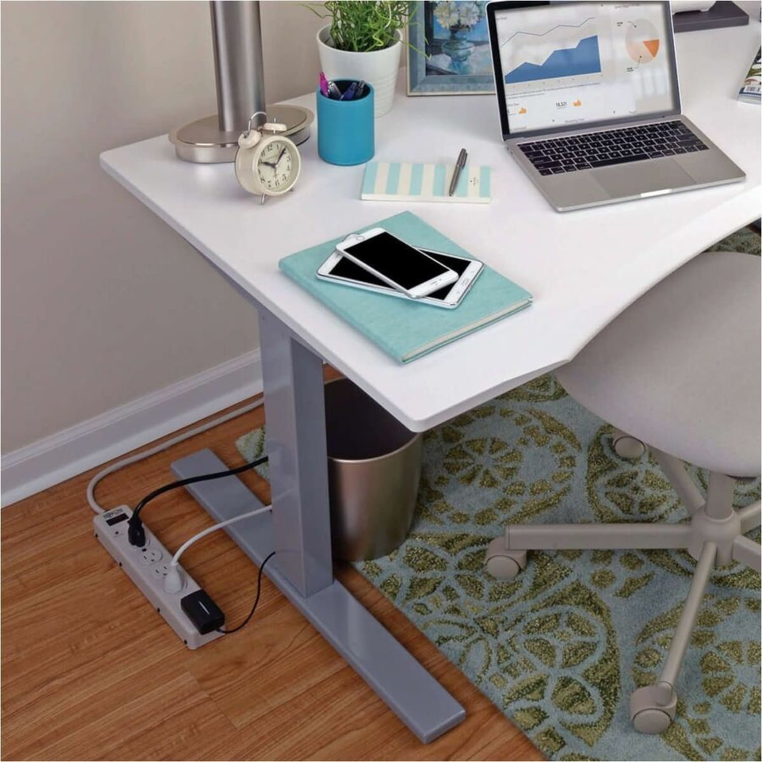 Tripp Lite Protect It! Six-Outlet Surge Suppressor, TLM606HJ - Image 4