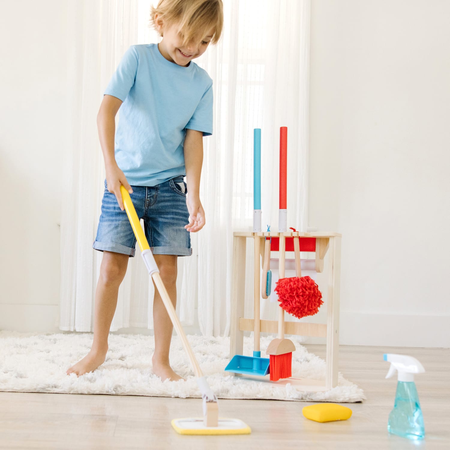 Melissa & Doug Deluxe Sparkle & Shine Cleaning Play Set - Image 5