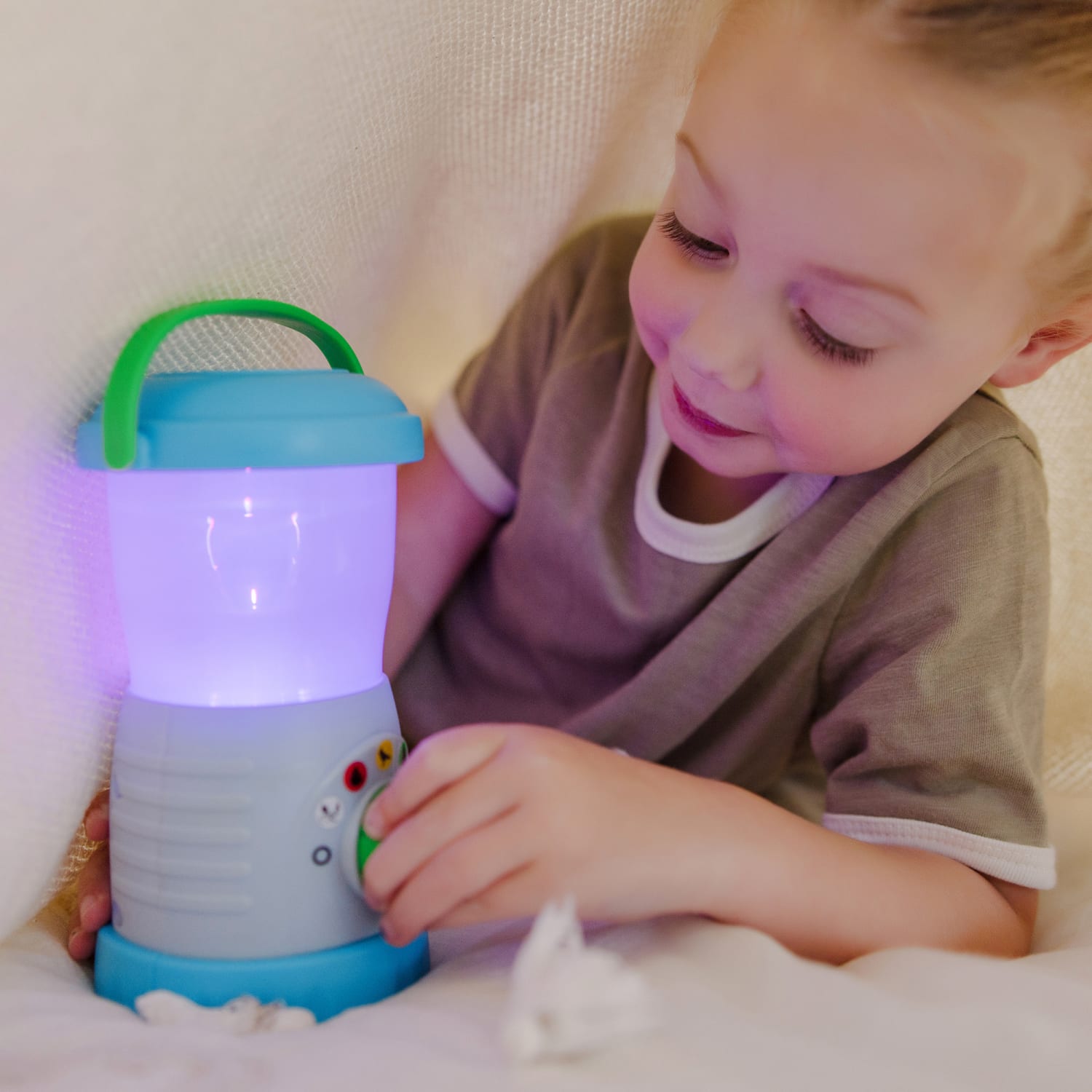 Melissa & Doug Lets Explore Light & Sound Lantern Play Set - Image 6