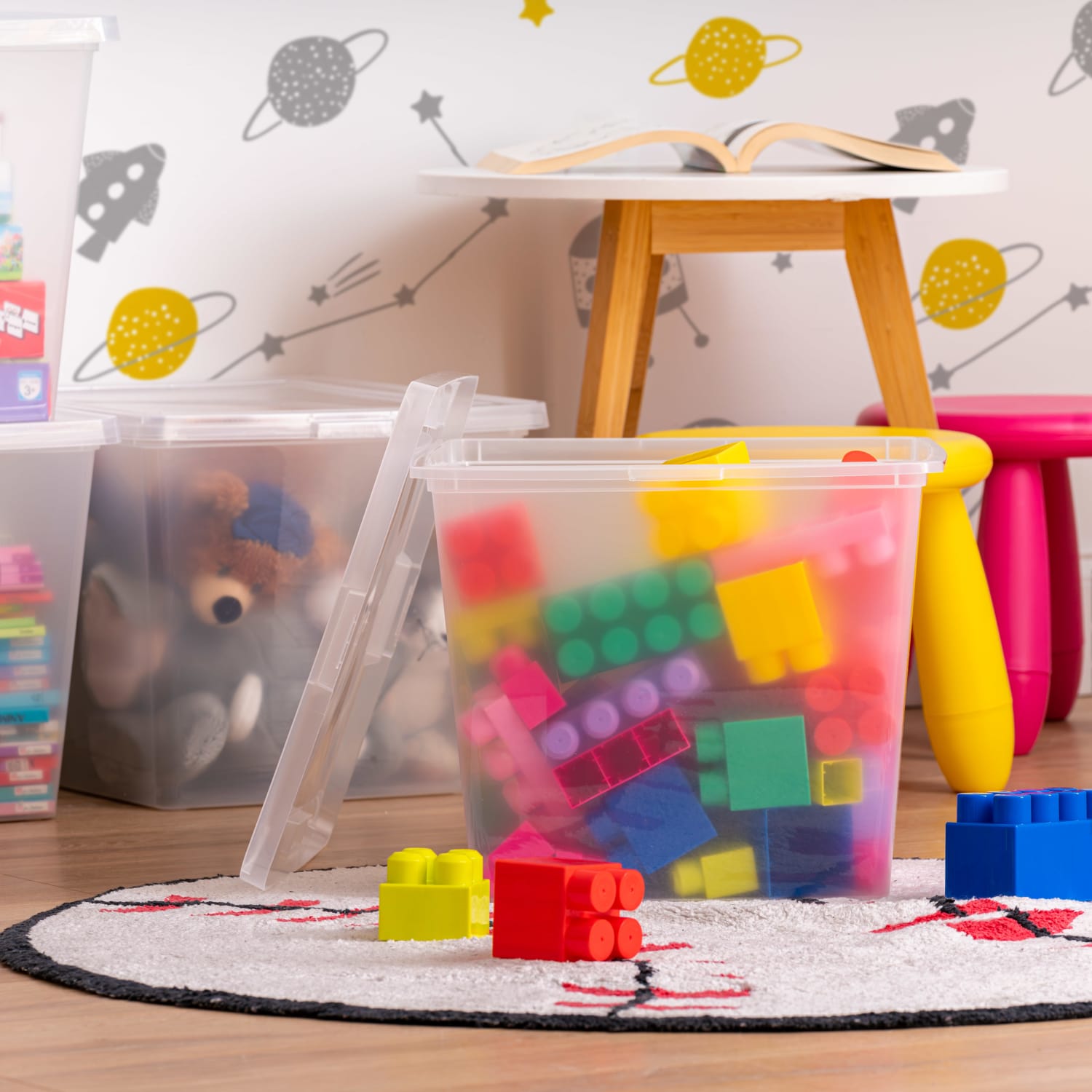 Iris Snap Top Storage Boxes, 9 Gallon, Clear, Set Of 6 Boxes - Image 3