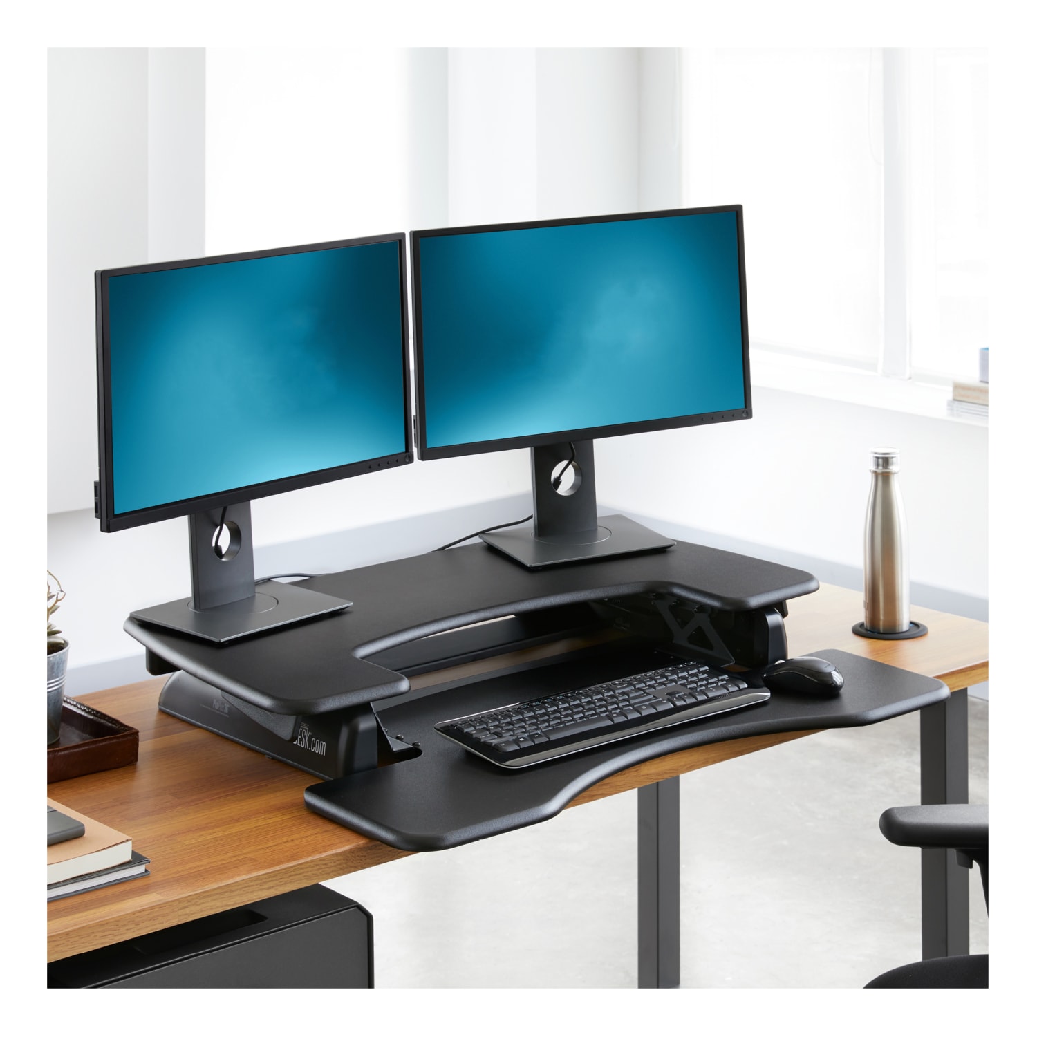 VariDesk ProPlus Manual Standing Desk Riser, 36inW x 41-3/4 "D, Black - Image 4