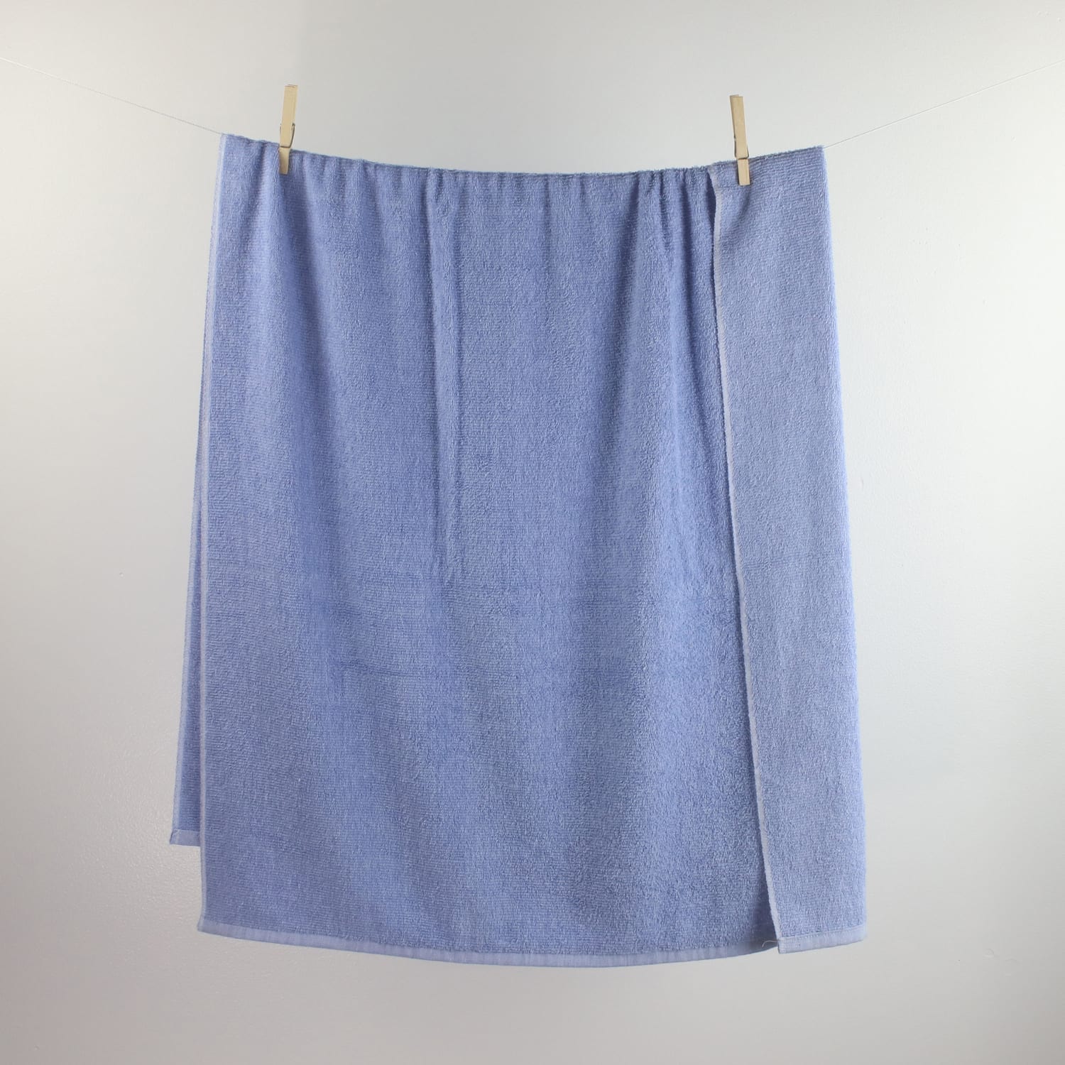 1888 Mills Fibertone Pool Towels, Solid, Blue, Case of 48 - Image 4