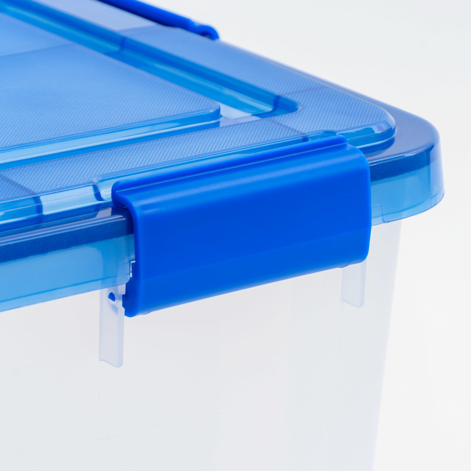 Iris Ultimate Weathertight Storage Boxes, 17-7/16inL x 16-3/16inW x 10-1/4inH, 16 Qt, Clear, Set Of 6 Boxes - Image 6