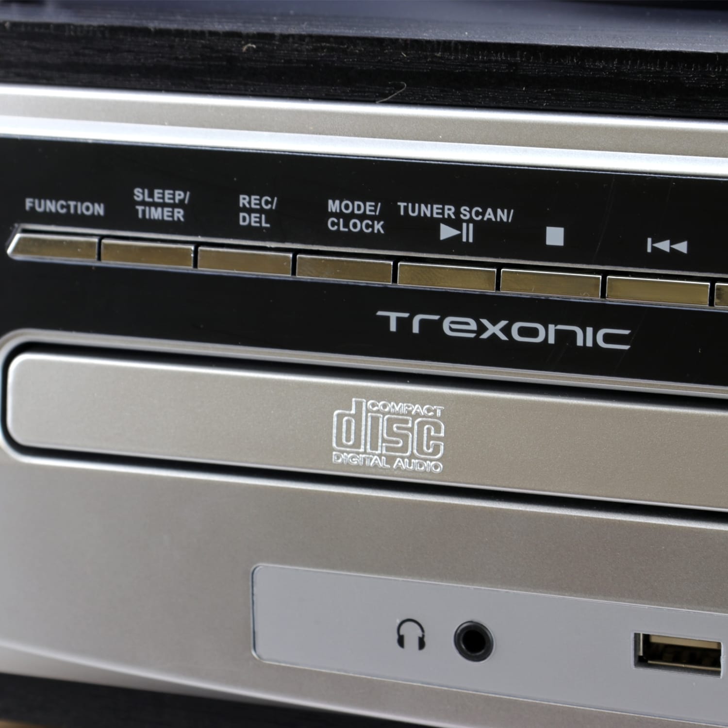 Trexonic 3-Speed Vinyl Turntable Home Stereo System, Silver - Image 3