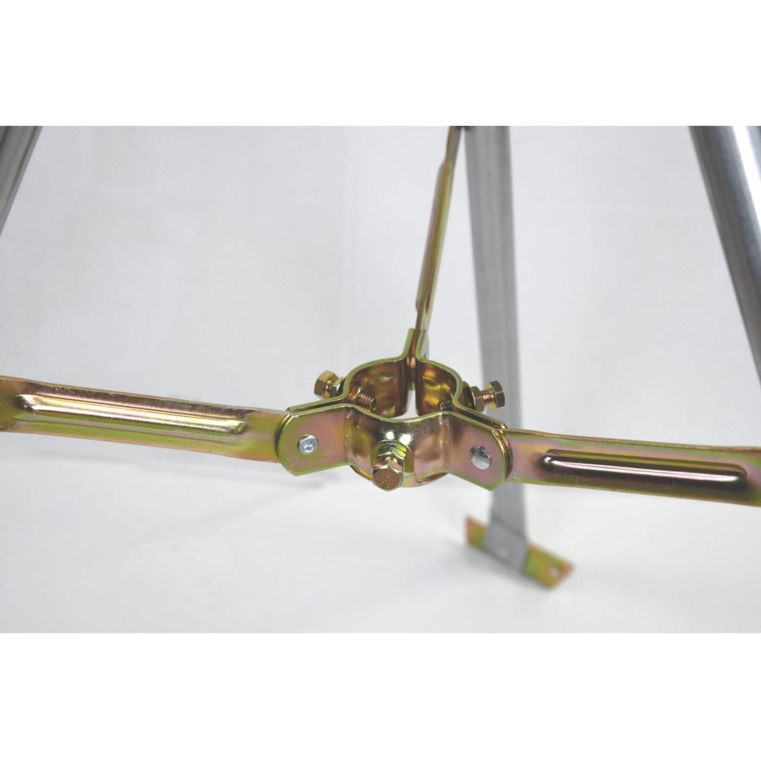 Winegard SW-0010 Floor Standing Tripod - 36in Height - Image 5
