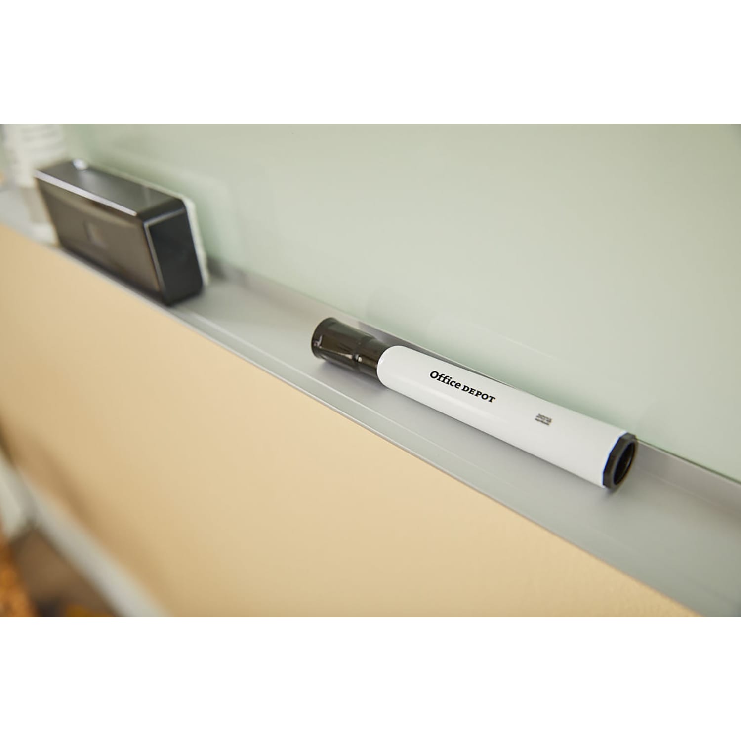 Office Depot Brand Low-Odor Dry-Erase Markers, Chisel Point, 100% Recycled Plastic Barrel, Black, Pack Of 5 - Image 4