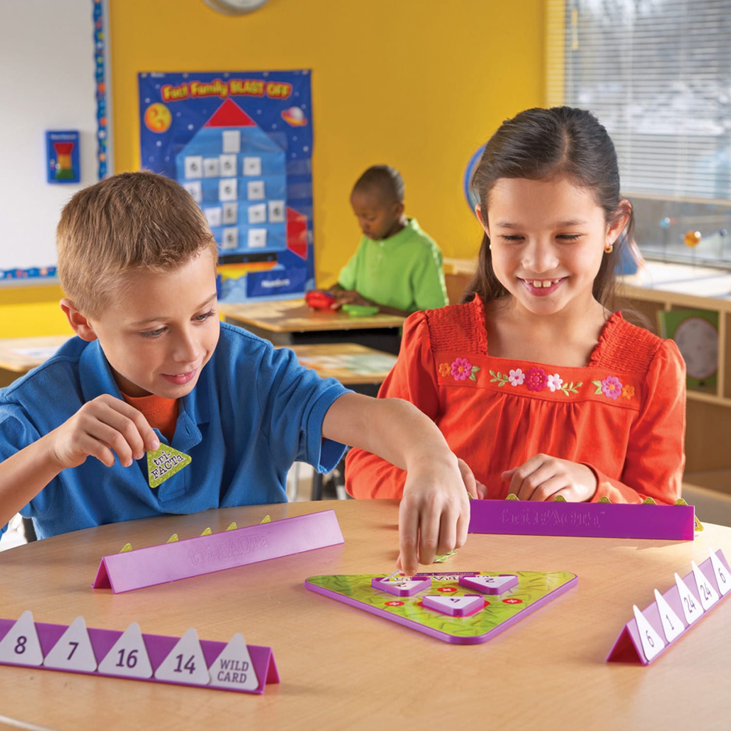 Learning Resources Tri-Facta Multiplication & Division Game - Image 4
