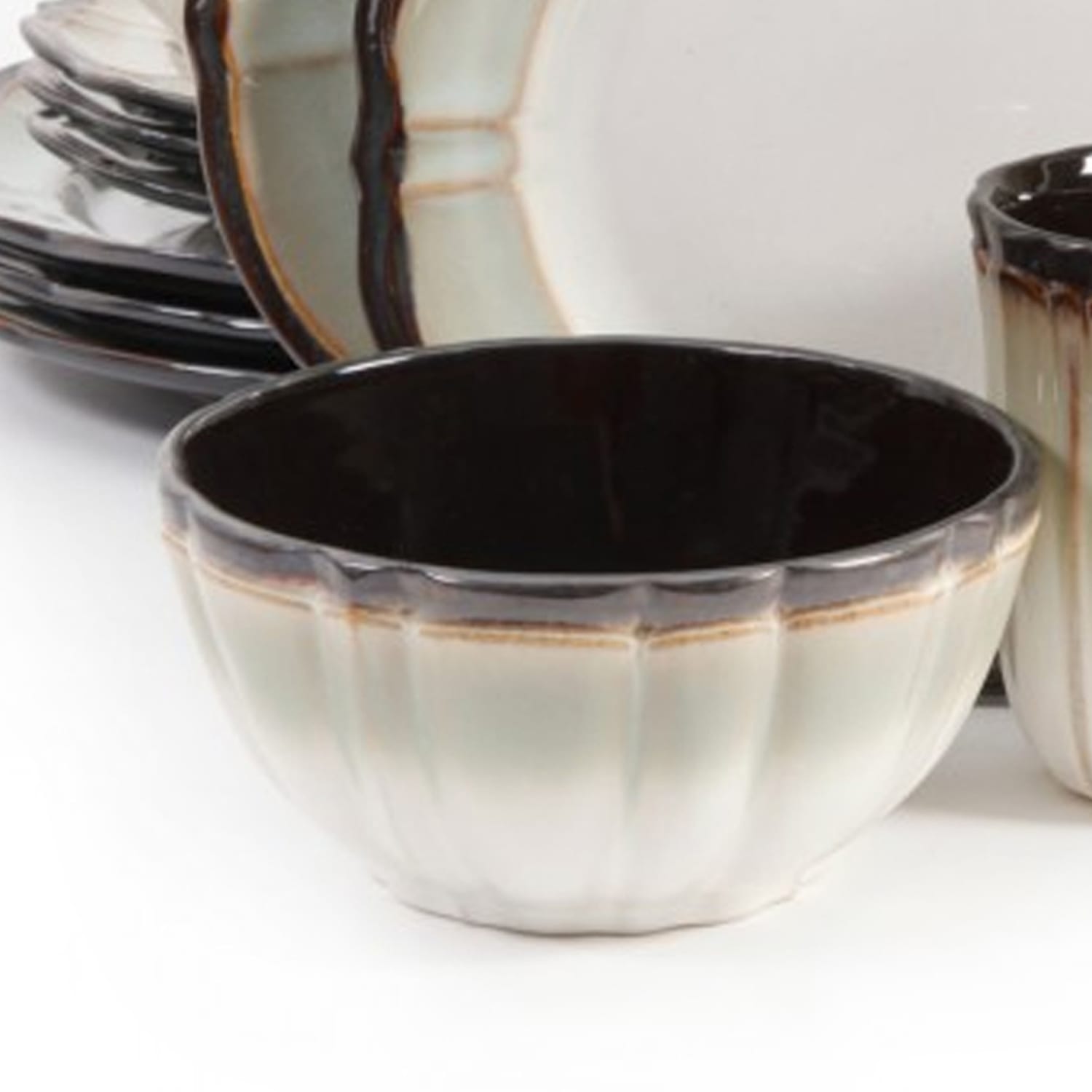 Gibson Elite Mableton 16-Piece Dinnerware Set, Multicolor - Image 3