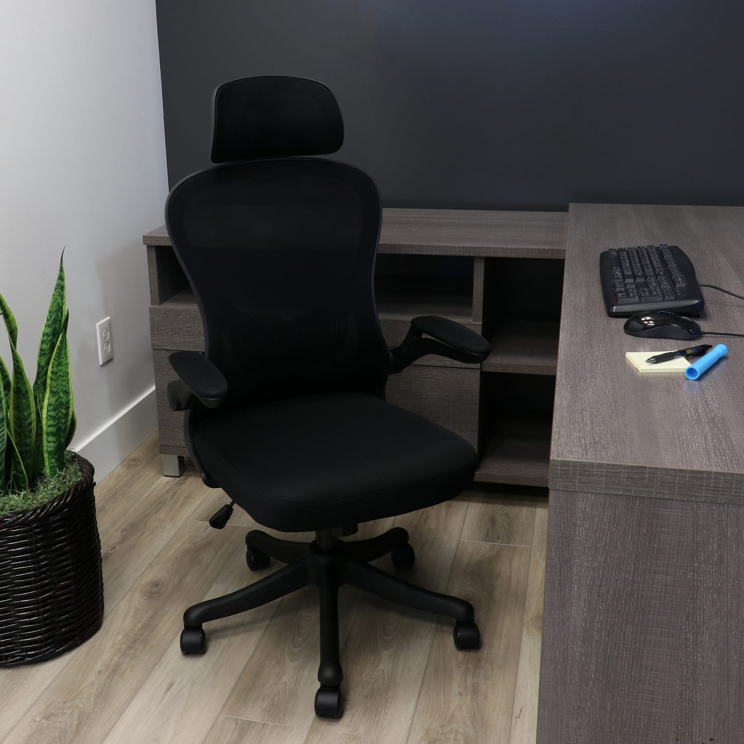Elama Mesh/Fabric High-Back Adjustable Office Task Chair, Black/Gray - Image 7