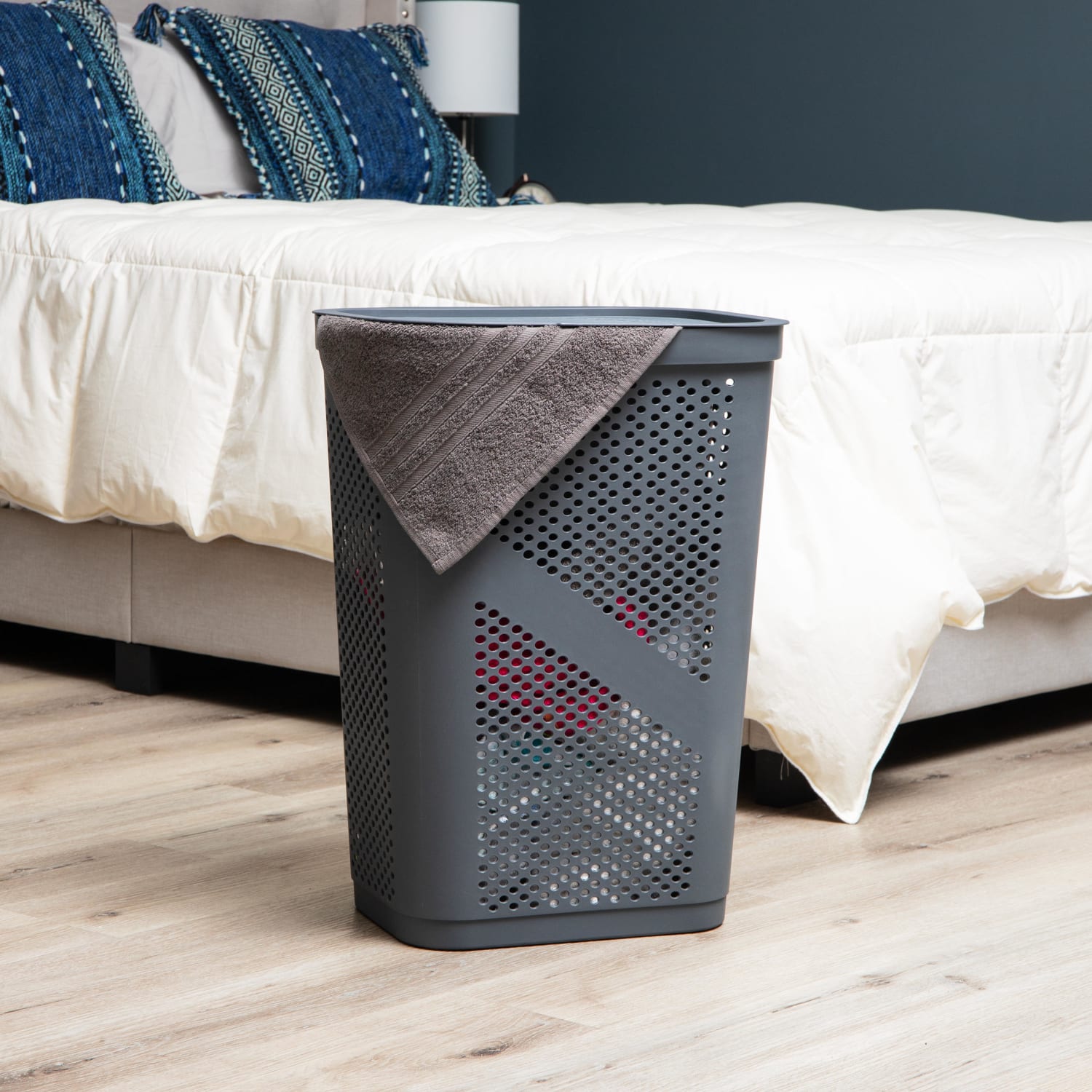 Mind Reader 60L Laundry Hamper Clothes Basket with Lid, 23-1/2inH x 13-3/4inW x 17-1/4inL, Gray, Set of 2 - Image 3