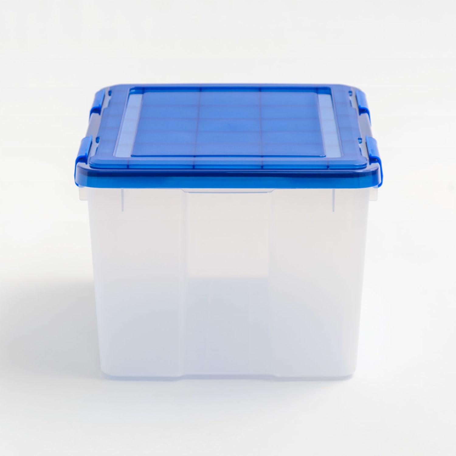 Iris Ultimate Weathertight Storage Box, 19-3/4inL x 16-3/16inW x 14-1/4inH, 46 Qt, Clear - Image 4