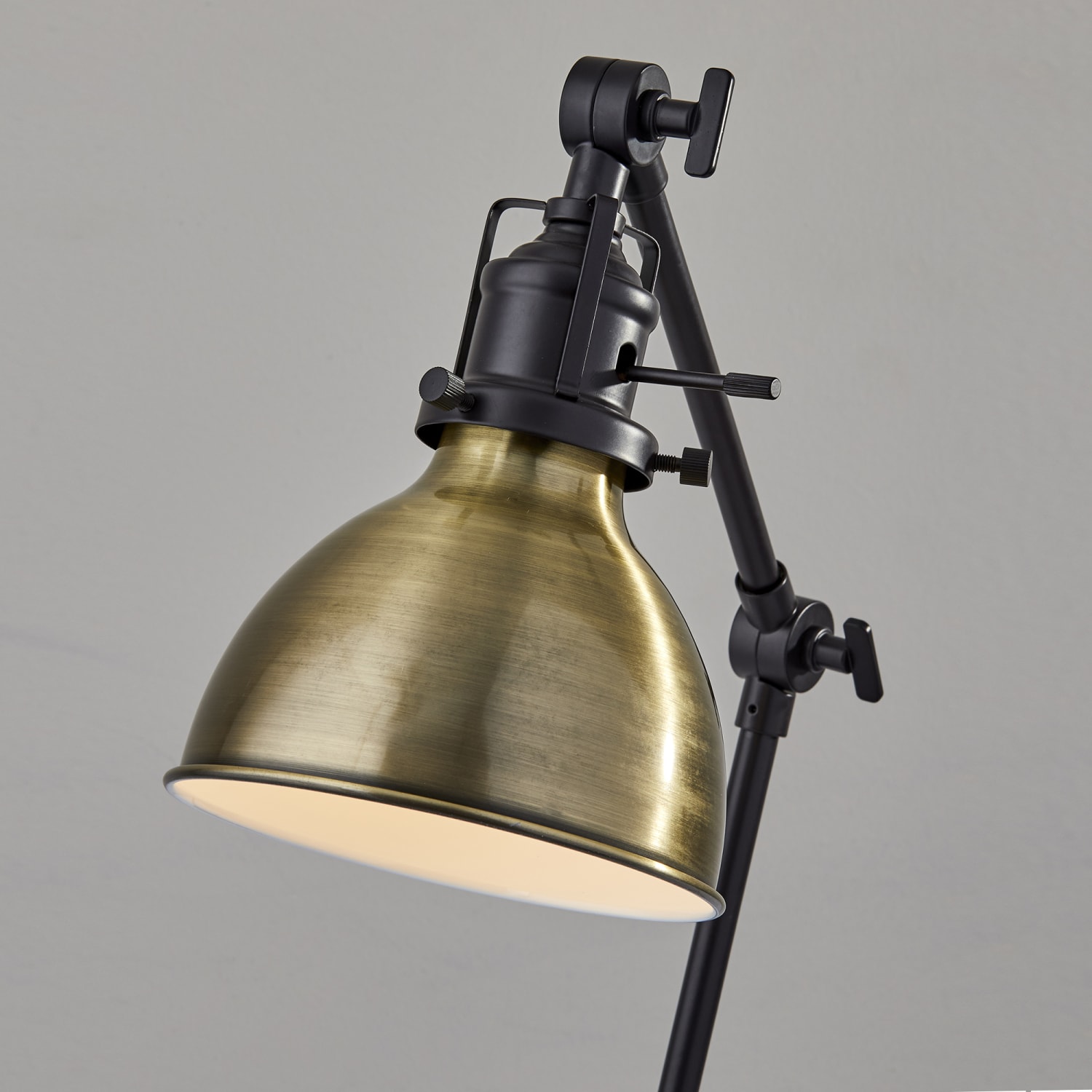 Adesso Simplee Alden Desk Lamp, 18-1/2inH, Antique Brass Shade/Antique Bronze Base - Image 4