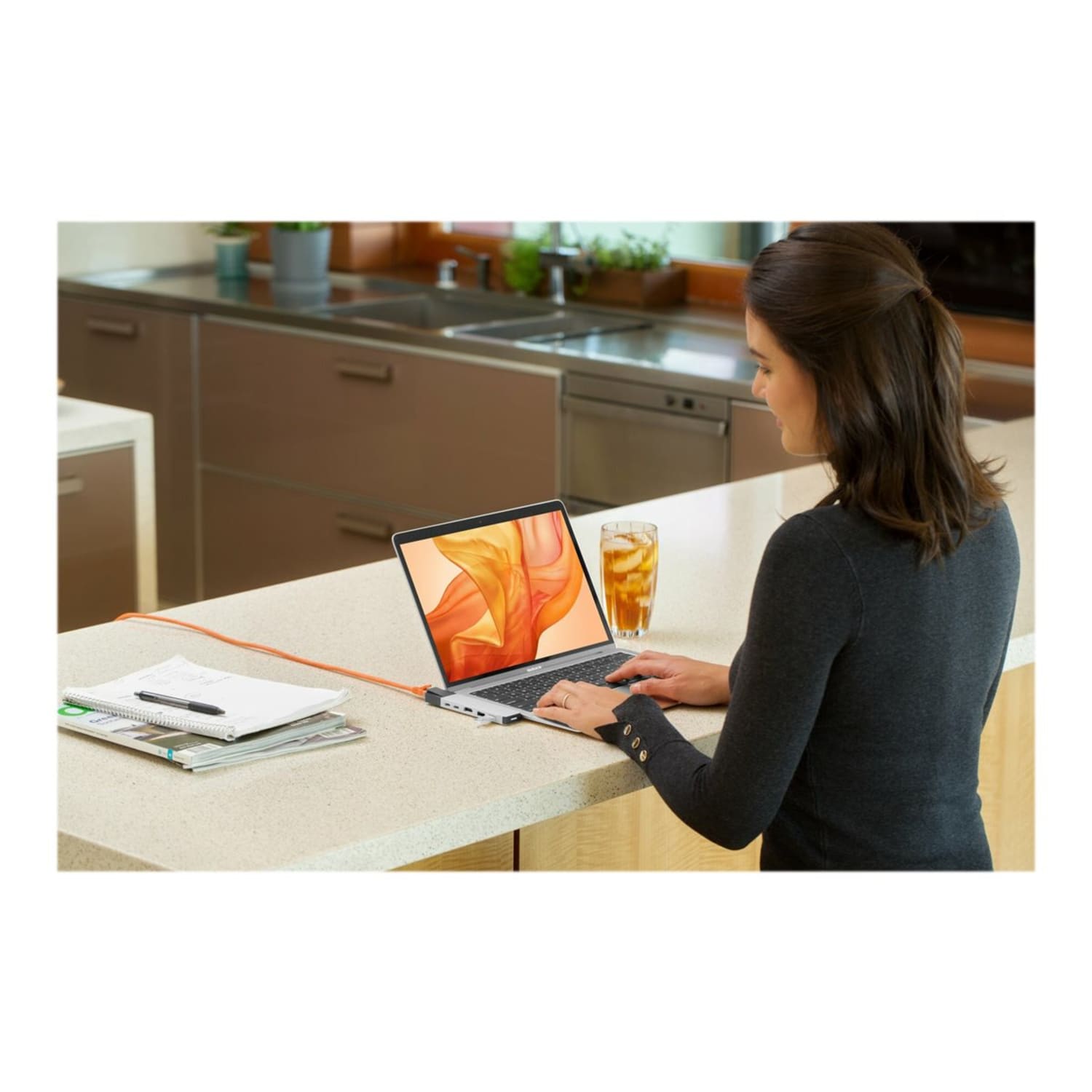 Targus Sanho HyperDrive NET 6-in-2 Docking Station, 7/16inH x 1-1/8inW x 5-7/16inD, Silver, 00GF57 - Image 4