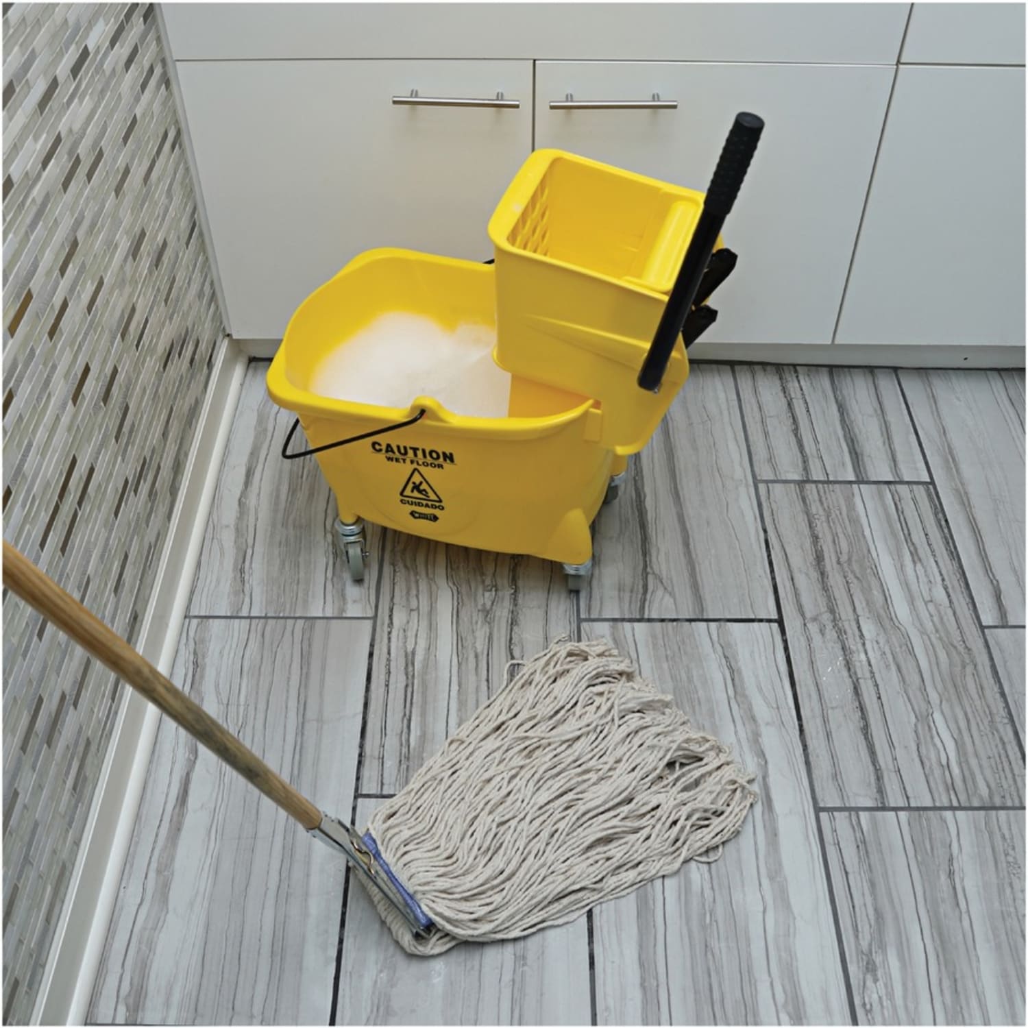 Genuine Joe Cotton Wet Mop With 60in Handle - Image 5