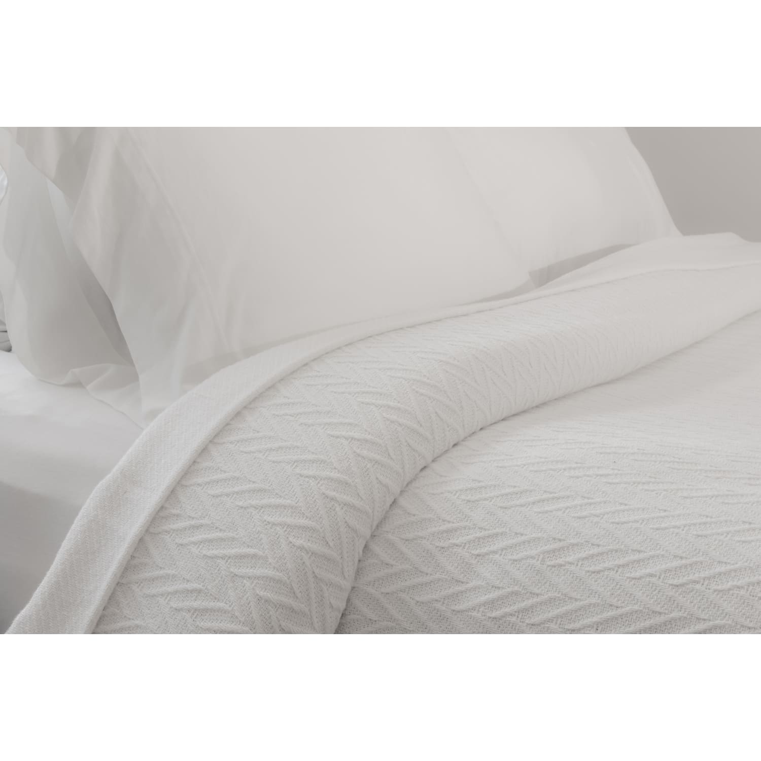 1888 Mills Magnificence Blanket, 114inX 93inKing, White, Case of 2 - Image 3