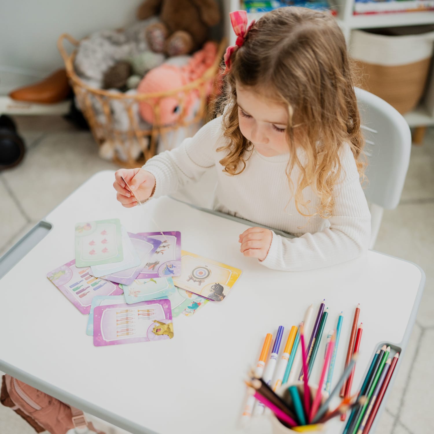MountIt MI10201 Kids Desk And Chair Set Gray PopularChairscom Mount It MI 10201 Kids Desk And Chair Set Gray PopularChairscom