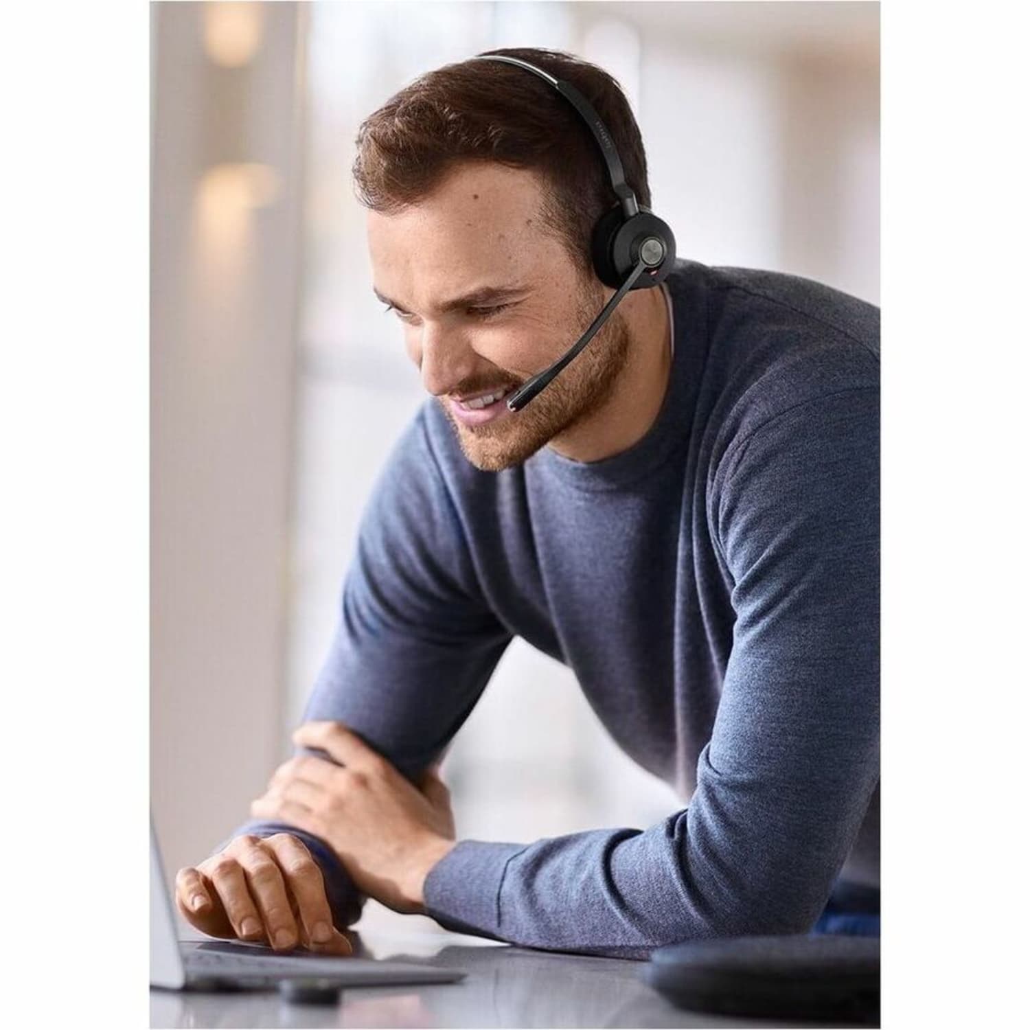 Jabra Engage 55 SE Headset - Stereo - USB Type A - Wired/Wireless - DECT - 490 ft - 40 Hz to 16 kHz - Over-the-head, On-ear - Binaural - Supra-aural - Image 4