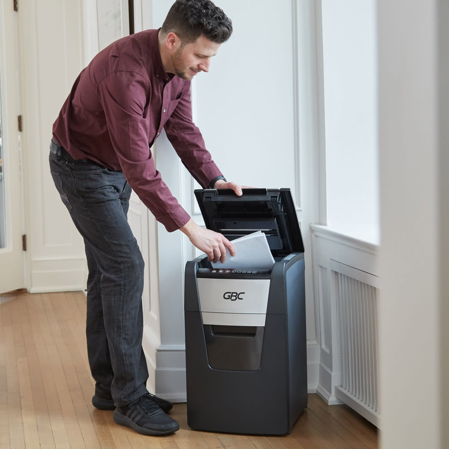 GBC AutoFeed+ 150-Sheet Cross-Cut Automatic Shredder, Black, WSM1757604 - Image 6