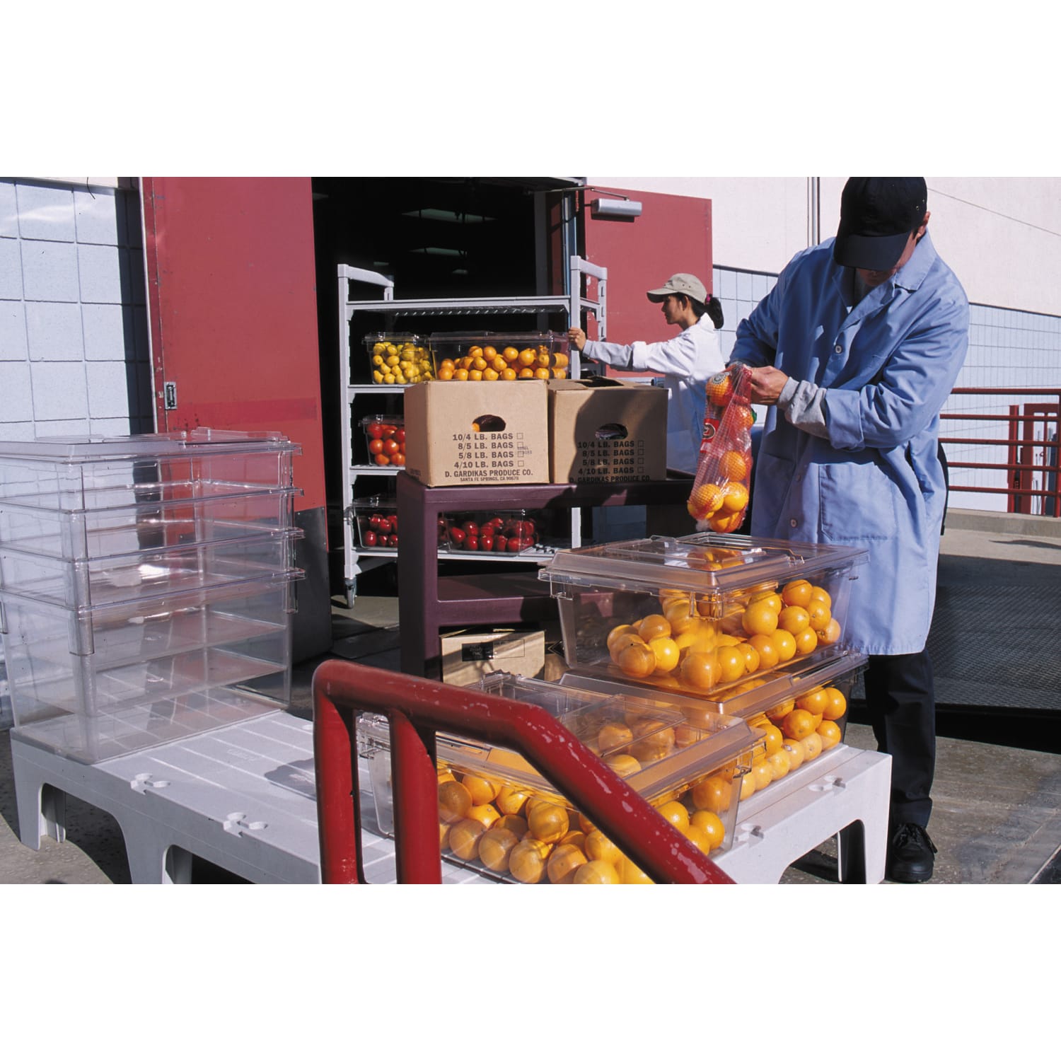 Cambro Solid Dunnage Rack, 12inH x 21inW x 60inD, Speckled Gray - Image 3