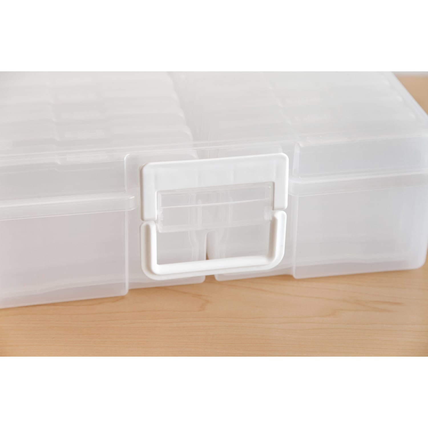 IRIS Extra-Large Craft Keeper For 4in x 6in Photo And Embellishment Cases, 12-1/16in x 15in x 5-1/16in, Clear - Image 5