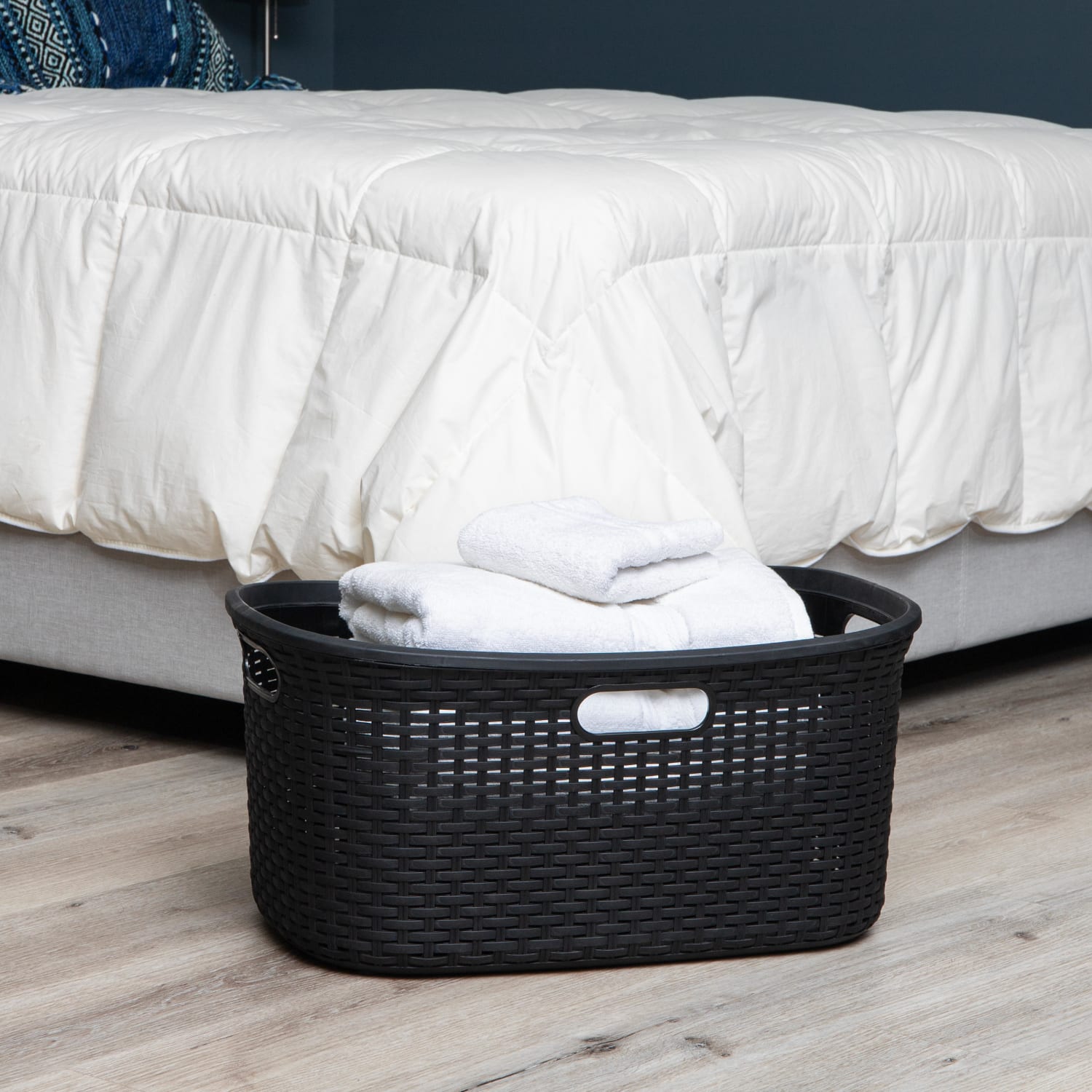 Mind Reader 40L Plastic Laundry Basket Clothes Hamper, 11in H x 14-1/2in W x 23in L, Black, Set of 2 - Image 3
