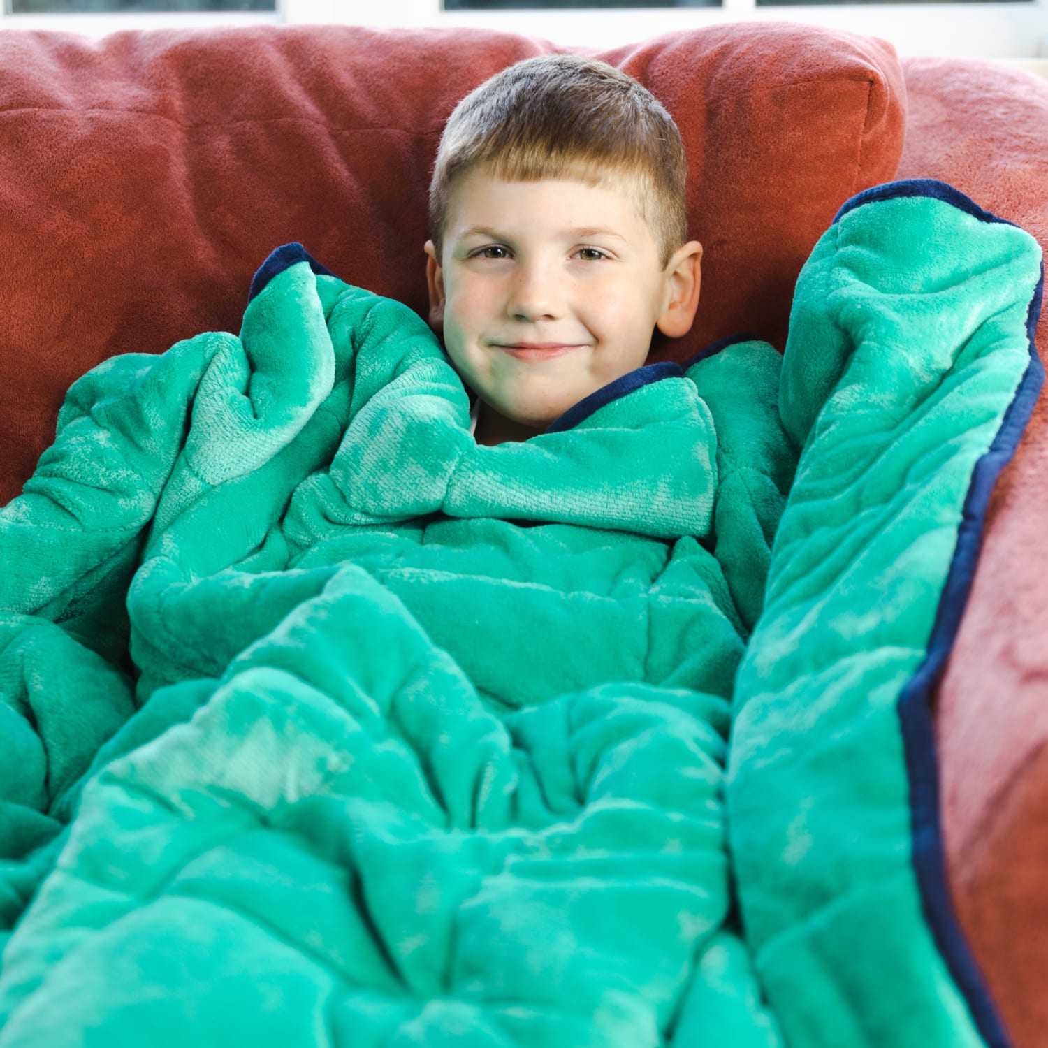 Bouncyband Soft Fleece Kids Weighted Sensory Blanket, 7 lb, 56in x 36in, Blue/Green, Grade 1 To 5 - Image 6