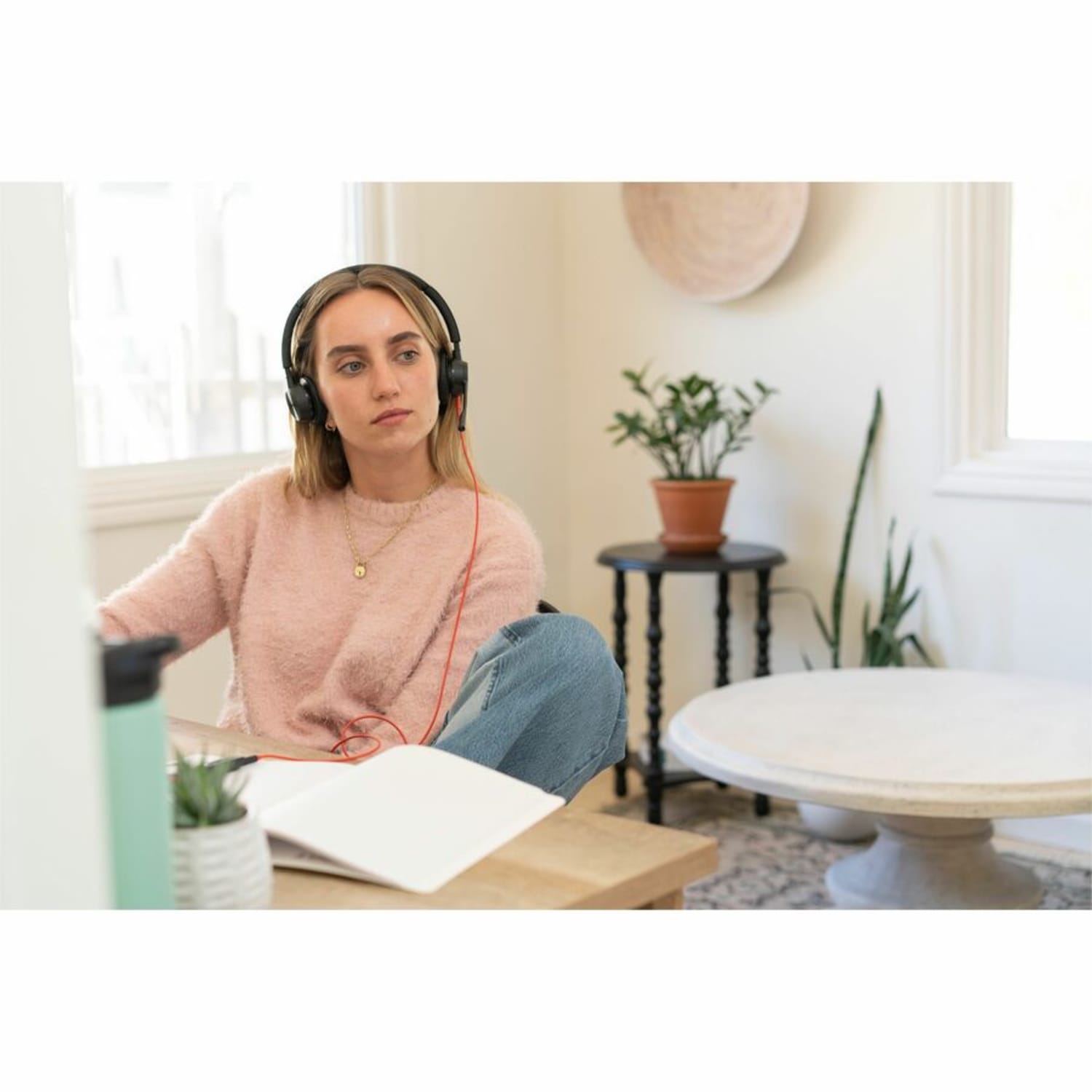 Poly Blackwire 8225 Stereo Microsoft Teams Certified USB-C Headset + USB-C/A Adapter - Stereo - USB Type C - Wired - 32 Ohm - On-ear - Binaural - Ear-cup - 7.10 ft Cable - Omni-directional, Noise Cancelling Microphone - Black - Image 5