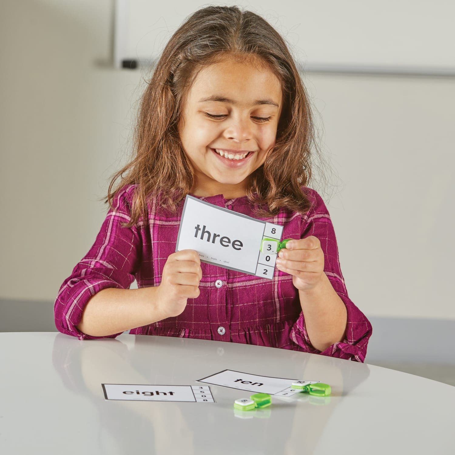 Hand2Mind Learn My Numbers Fine Motor Clips - Image 4