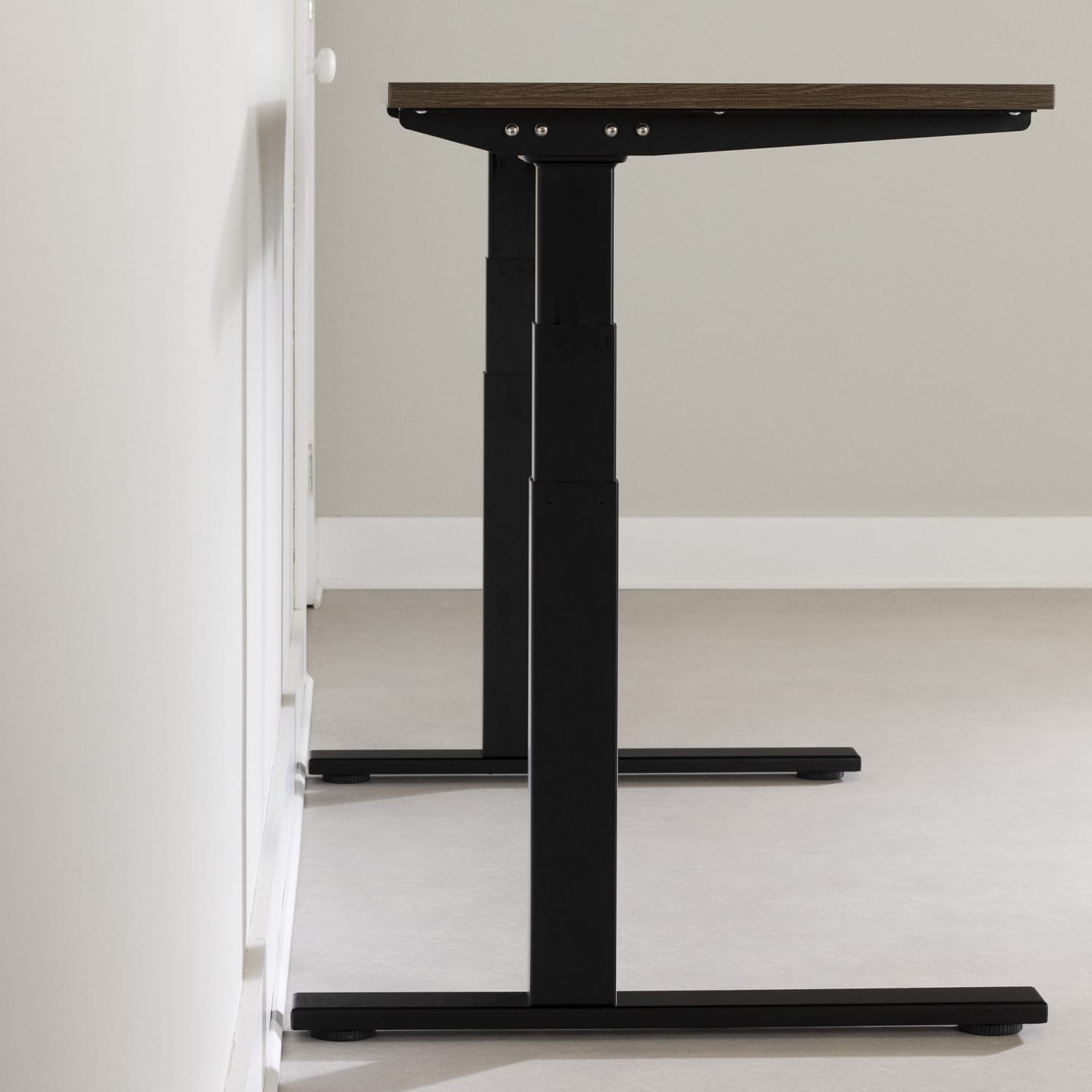 South Shore Ezra Electric Adjustable-Height Standing Desk, 48-3/4inH x 59-1/2inW x 27-1/2inD, Natural Walnut/Matte Black - Image 4