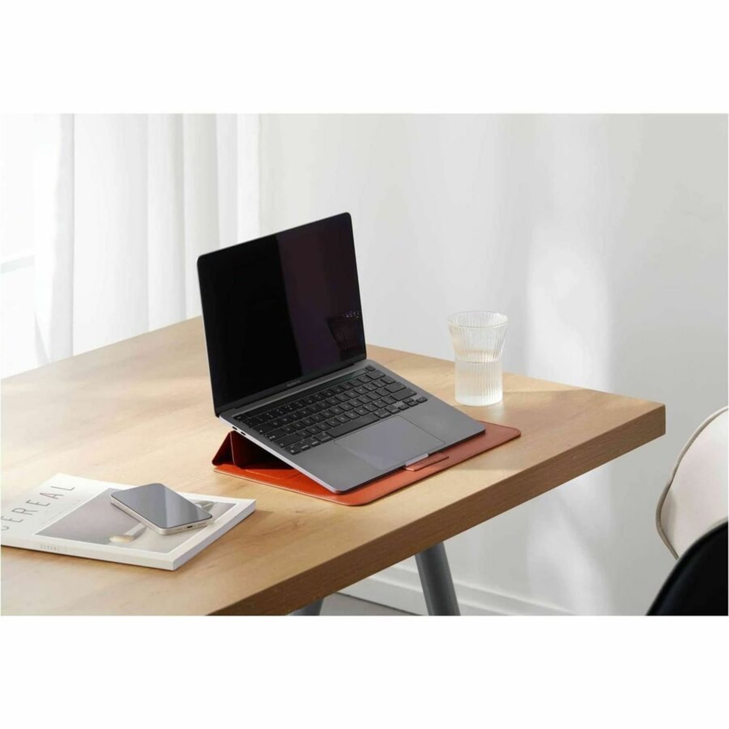 Targus Hypershield Stand & Go Laptop Sleeve For 15in To 16in Apple MacBook Air/MacBook Pro, 10-1/2inH x 15-3/4inW x 1/8inD, Tan - Image 5