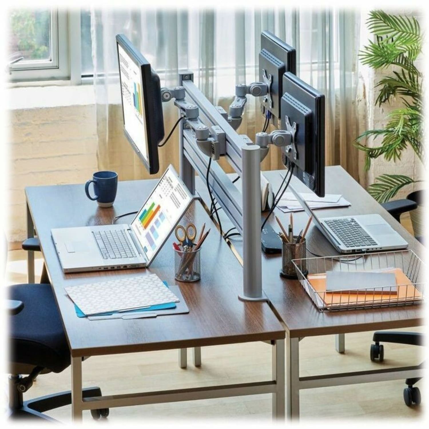 Eaton Tripp Lite Series Slat Rail for Slat Wall System, 40 in. (102 cm), TAA - Height Adjustable - 32? Screen Support - 33 lb Load Capacity - Aluminum - Image 5